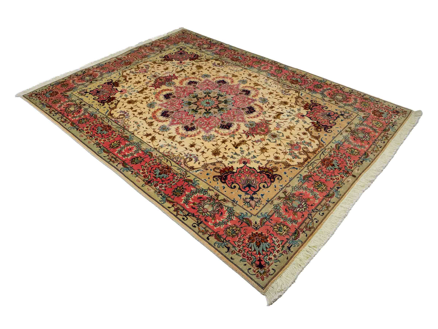 Sehr feiner, handgeknüpfter Khademi Täbriz Perserteppich aus Wolle mit Seide, creme, pink. 202x151 cm. Verkauf durch Jupiter Intl.