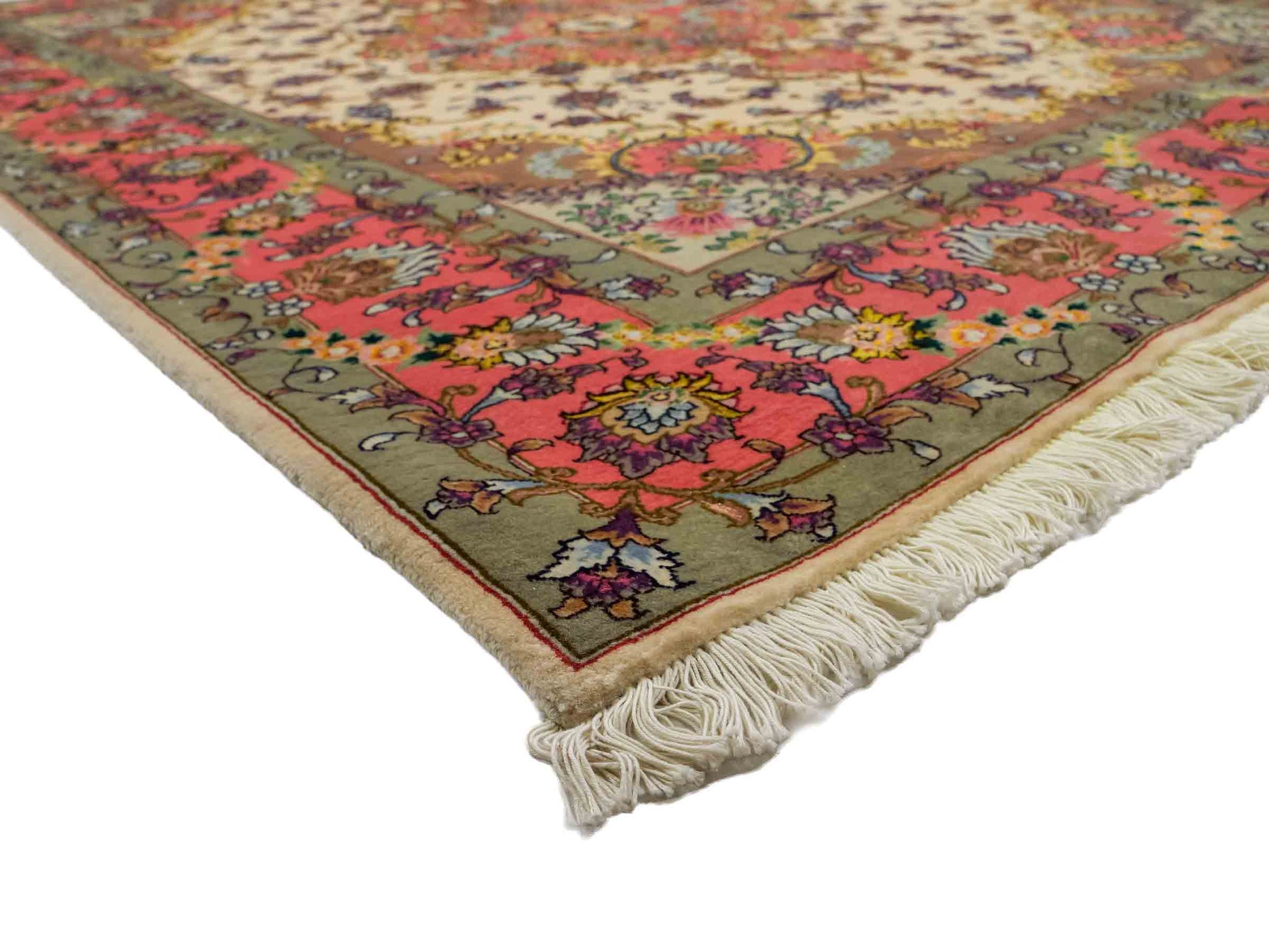 Sehr feiner, handgeknüpfter Khademi Täbriz Perserteppich aus Wolle mit Seide, creme, pink. 202x156 cm. Verkauf durch Jupiter Intl.