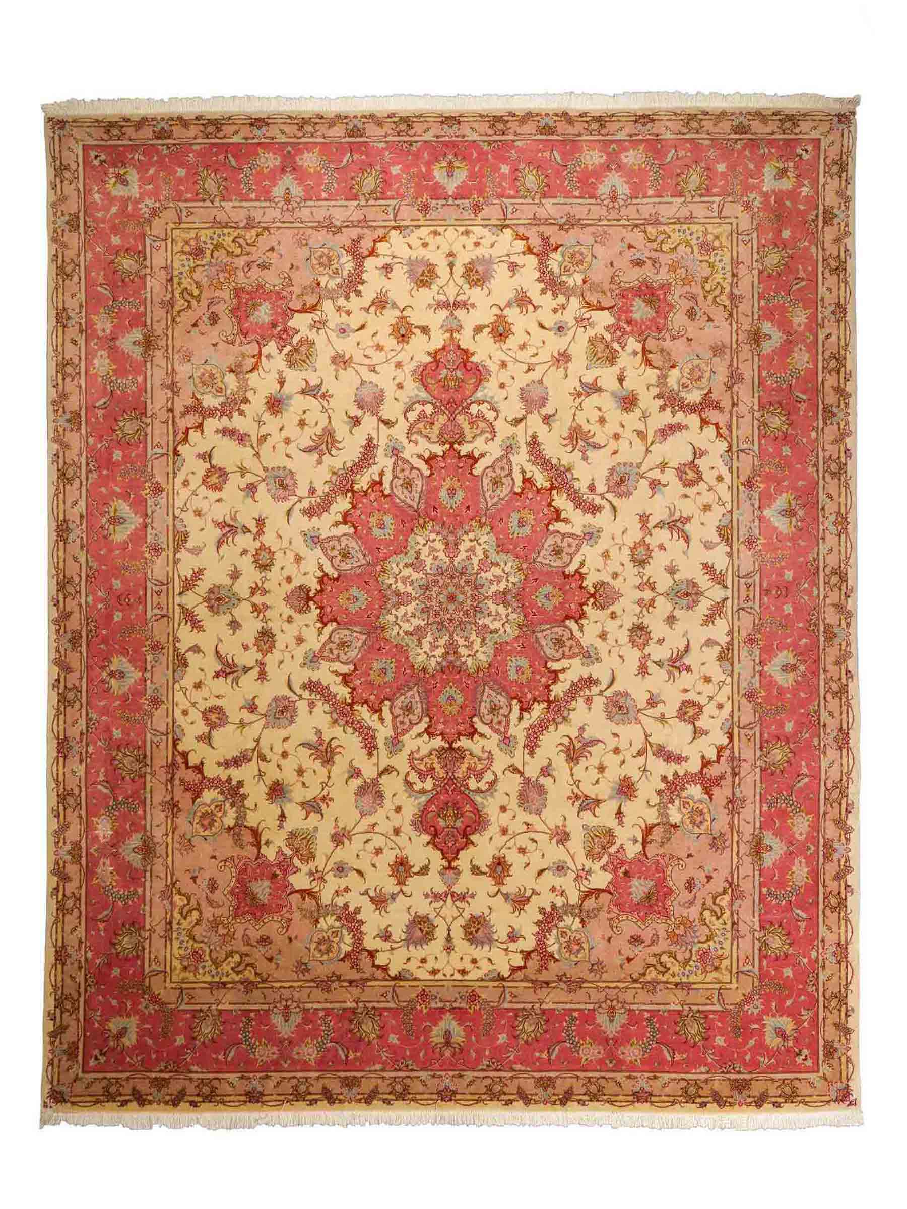 Sehr feiner, handgeknüpfter Khademi Täbriz Perserteppich aus Wolle mit Seide, creme, rosa, pink. 296x246 cm. Verkauf durch Jupiter Intl.
