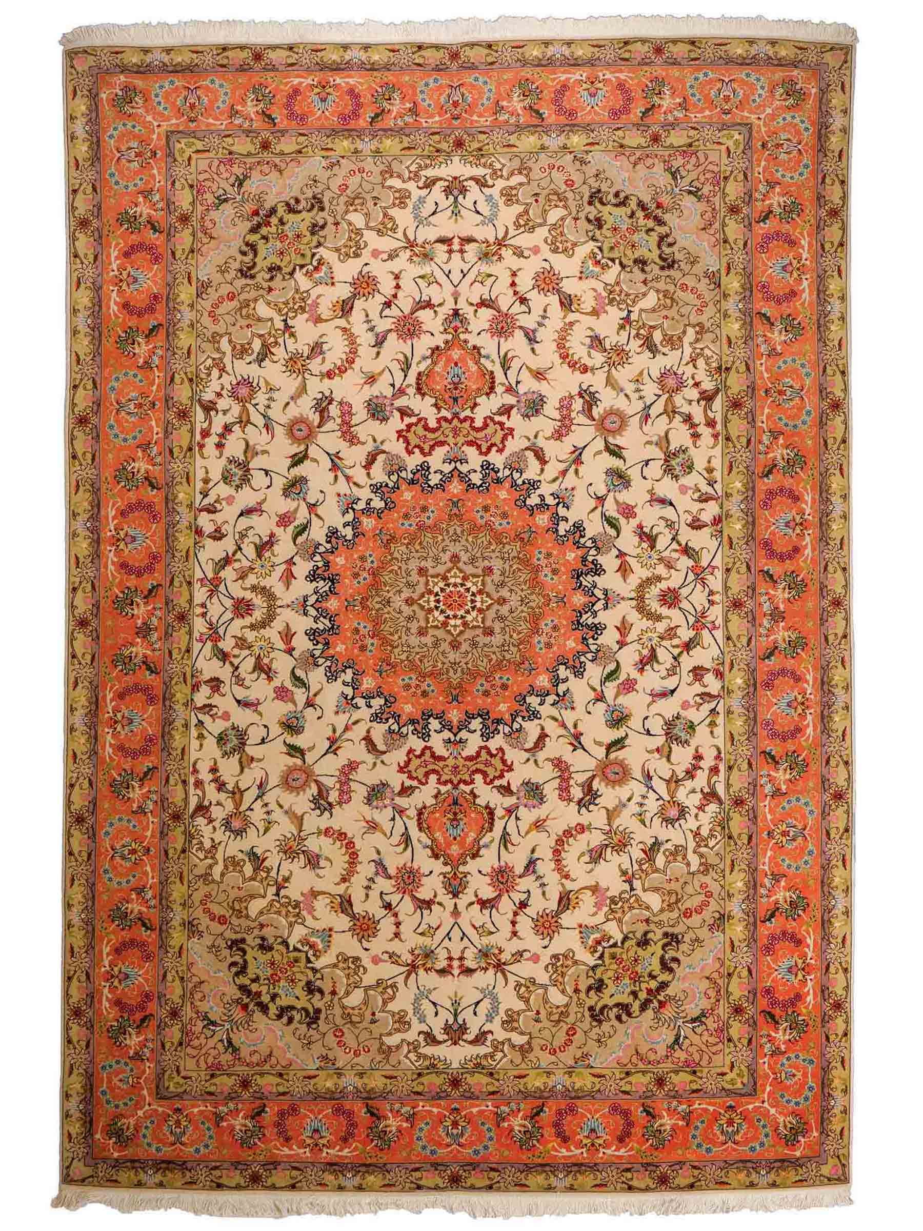 Sehr feiner, handgeknüpfter Khademi Täbriz Perserteppich aus Wolle mit Seide, creme, orange. 298x202 cm. Verkauf durch Jupiter Intl.