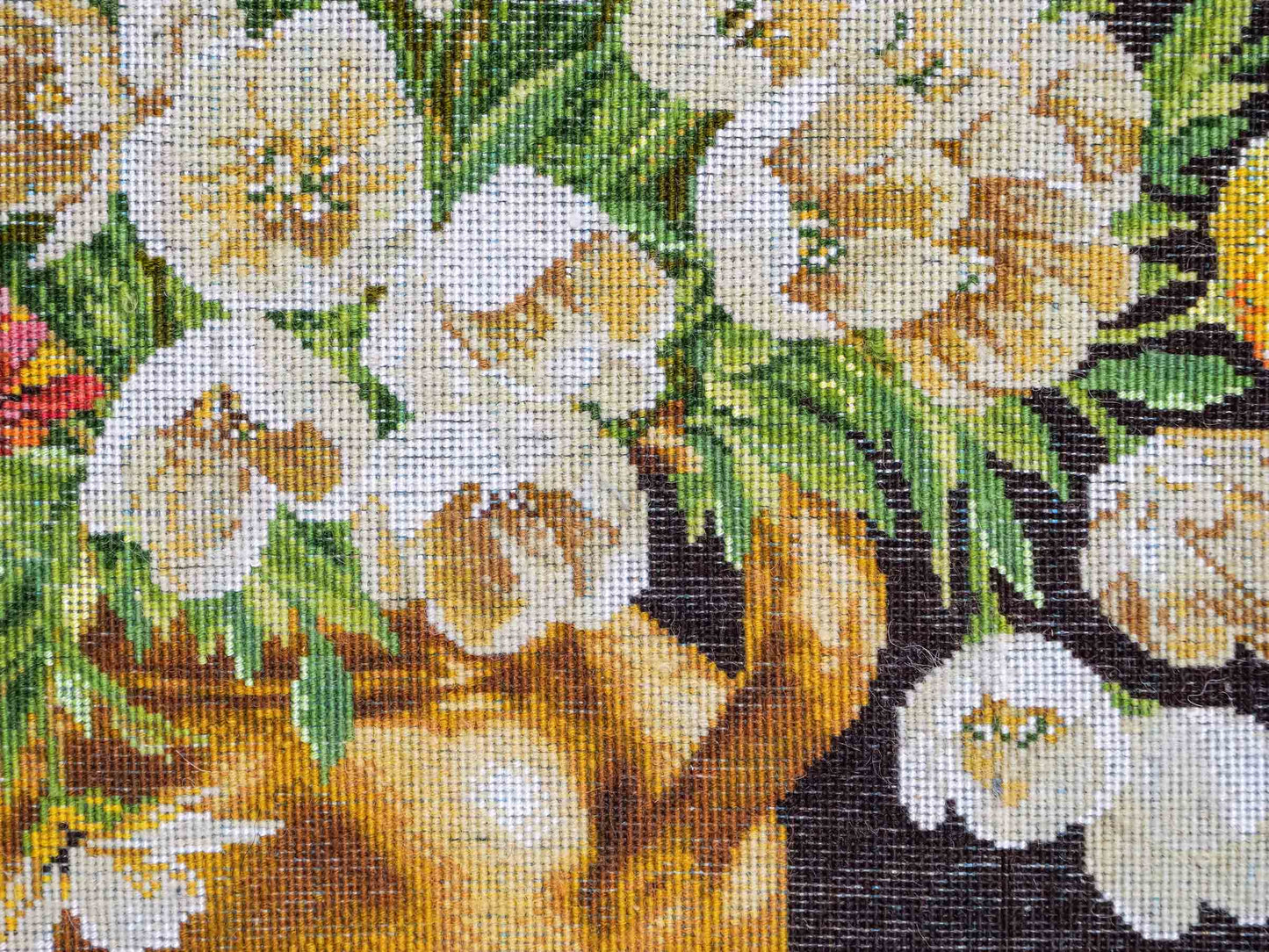 Sehr feiner, handgeknüpfter Täbriz Art 50 Raj Perserteppich aus Wolle mit Seide von Khademi. Farbe: Bunt. Größe: 69 x 40 cm. Vertrieb durch JUPITER Intl.