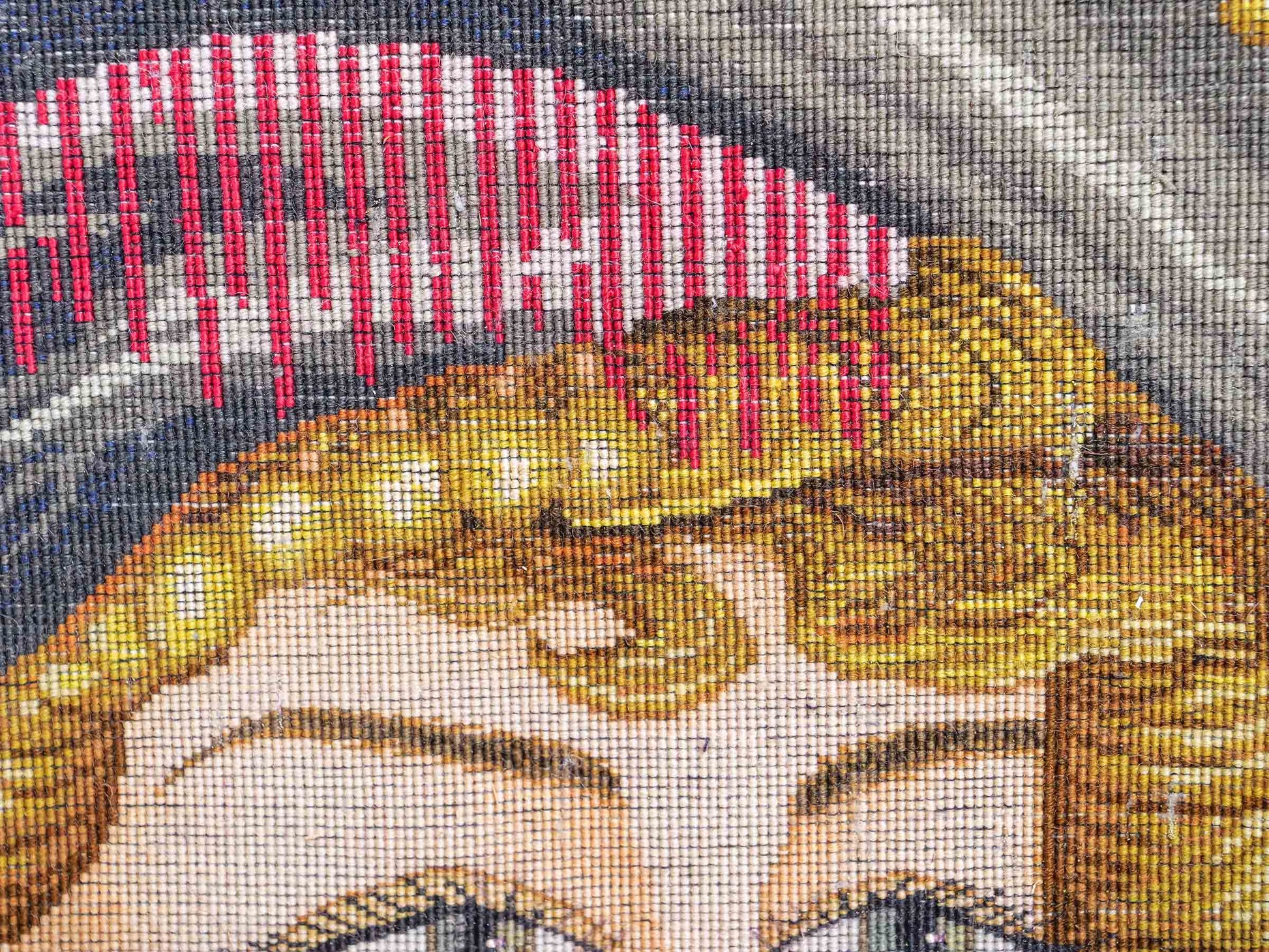 Sehr feiner, handgeknüpfter Täbriz Art 50 Raj Perserteppich aus Wolle mit Seide von Khademi. Farbe: Bunt. Größe: 75 x 63 cm. Vertrieb durch JUPITER Intl.