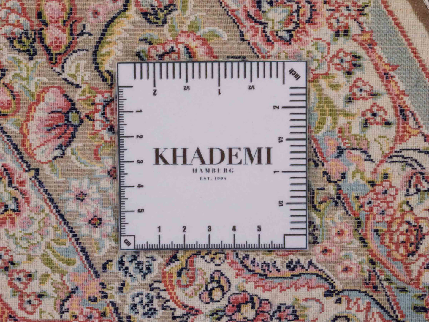 Persischer Maschinenteppich von Khademi aus Acryl, rund, creme, Allover-Täbriz-Design, Größe: 150 x 150 cm. Made in Iran. Teppichnummer: KB4-1838. Verkauf durch Jupiter Intl.