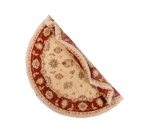 Runder, handgeknüpfter Ziegler Farahan Orientteppich von Khademi aus Wolle, beige, gold, rot. Klassisches Allover-Design. Traditionell von Hand geknüpft in Afghanistan. Größe: 185 cm x 185 cm. Teppichnummer: SB3-1120 | Jupiter Intl.