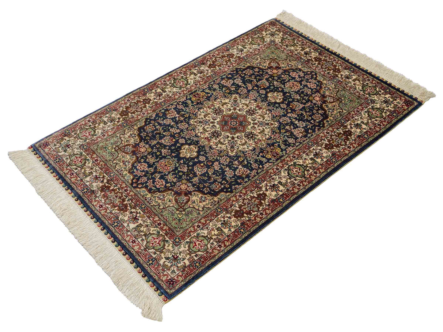 Sehr feiner, handgeknüpfter Khademi Orientteppich mit Ghom Design aus reiner Seide, blau, creme. 123x78 cm. Vertrieb durch Jupiter Intl.