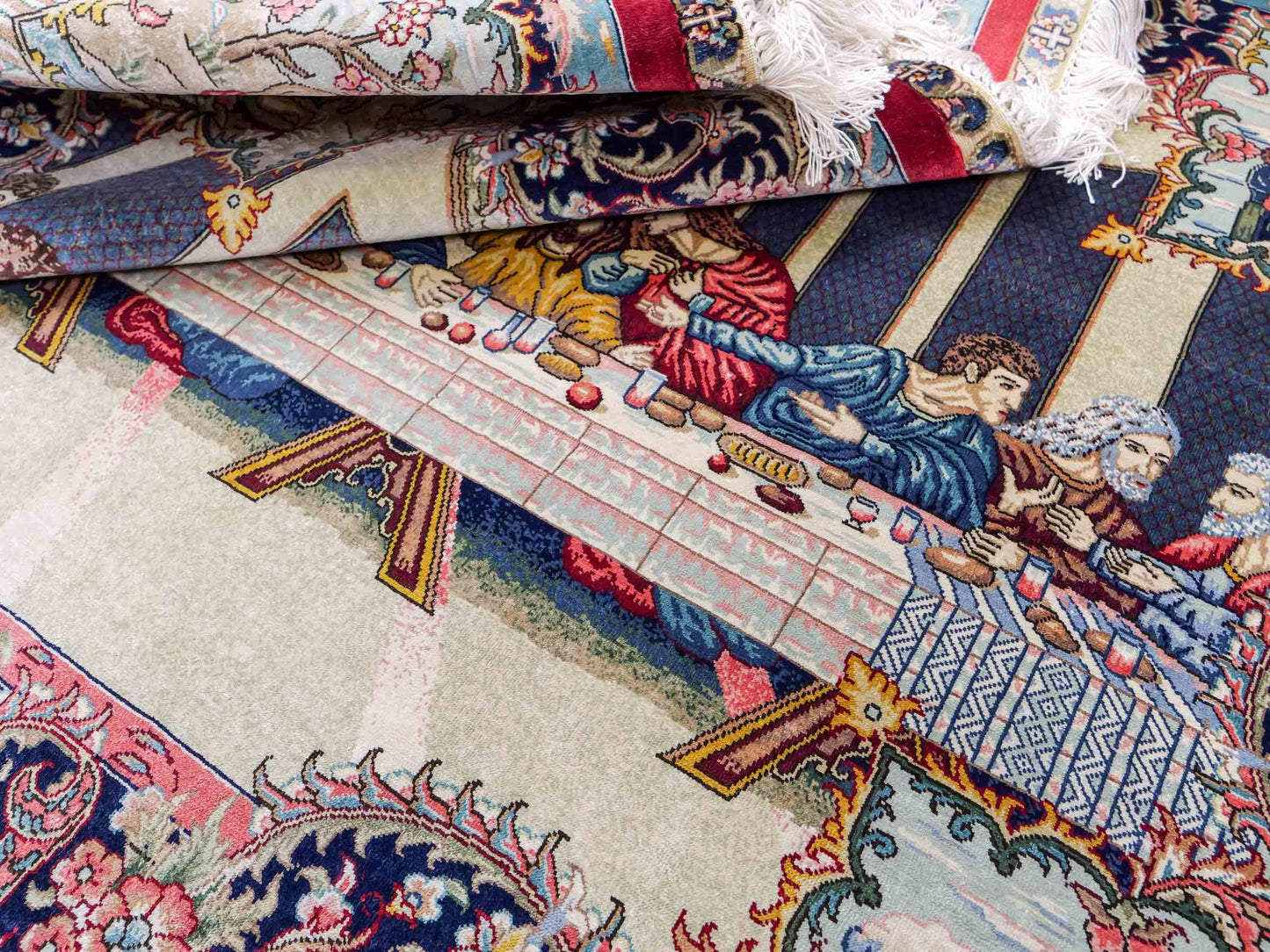 Sehr feiner, handgeknüpfter Khademi Ghom Orientteppich aus Seide, multicolor. 125x94 cm. Vertrieb durch Jupiter Intl.