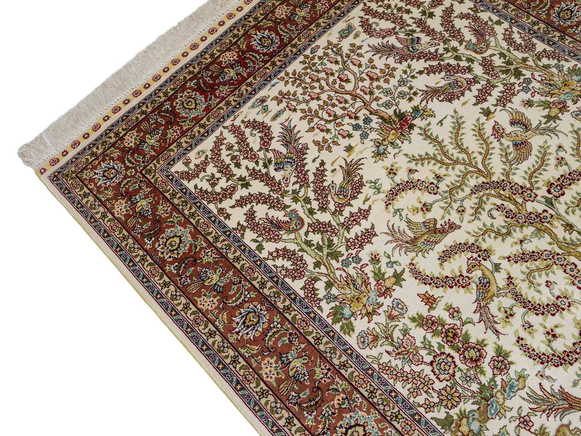 Sehr feiner, handgeknüpfter Khademi Orientteppich mit Ghom  Design aus reiner Seide, creme, weiß, rosa. 140x95 cm. Vertrieb durch Jupiter Intl.