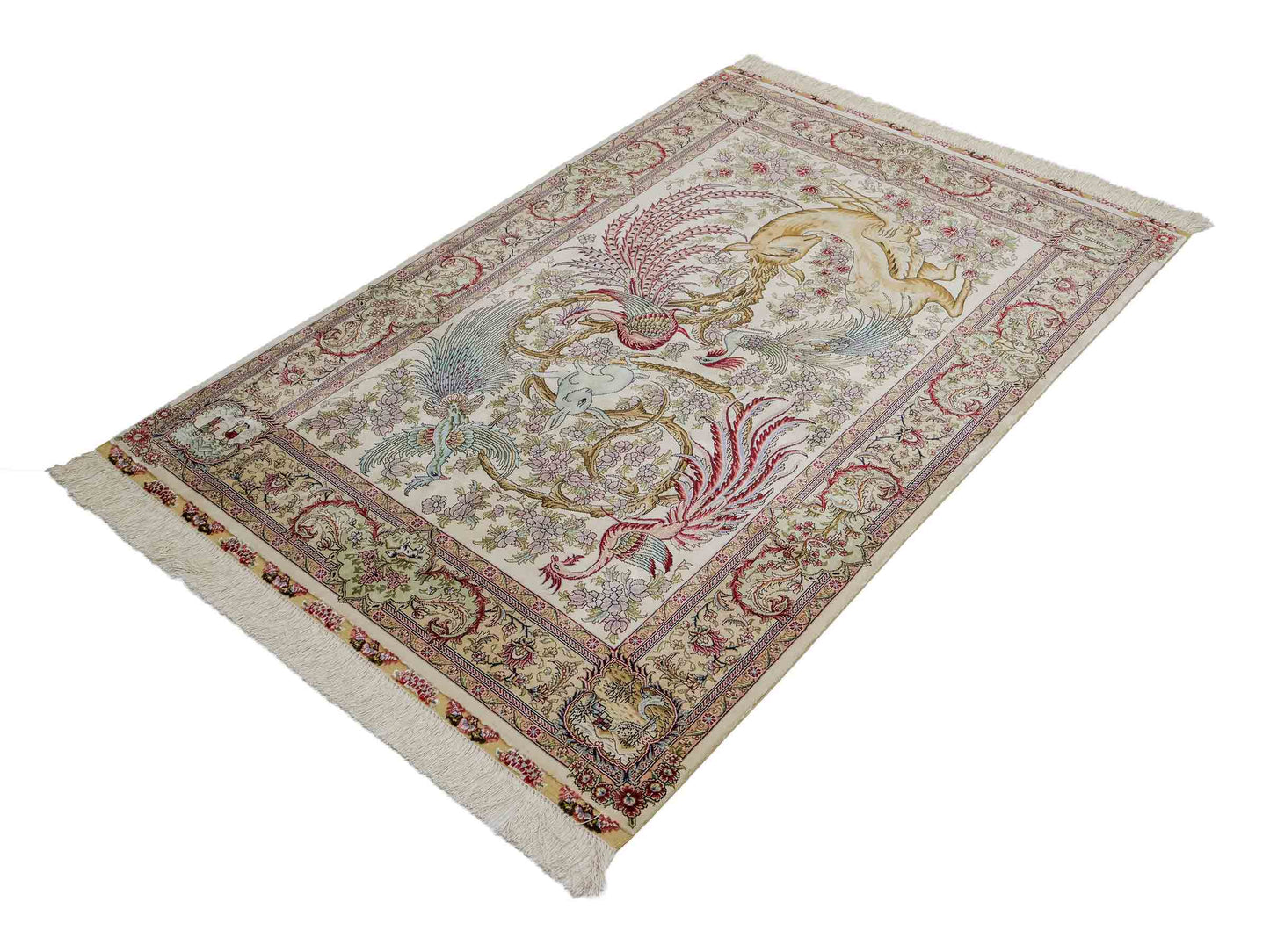 Sehr feiner, handgeknüpfter Khademi Orientteppich mit Ghom Design aus Seide, creme, weiß. 143x94 cm. Vertrieb durch Jupiter Intl.