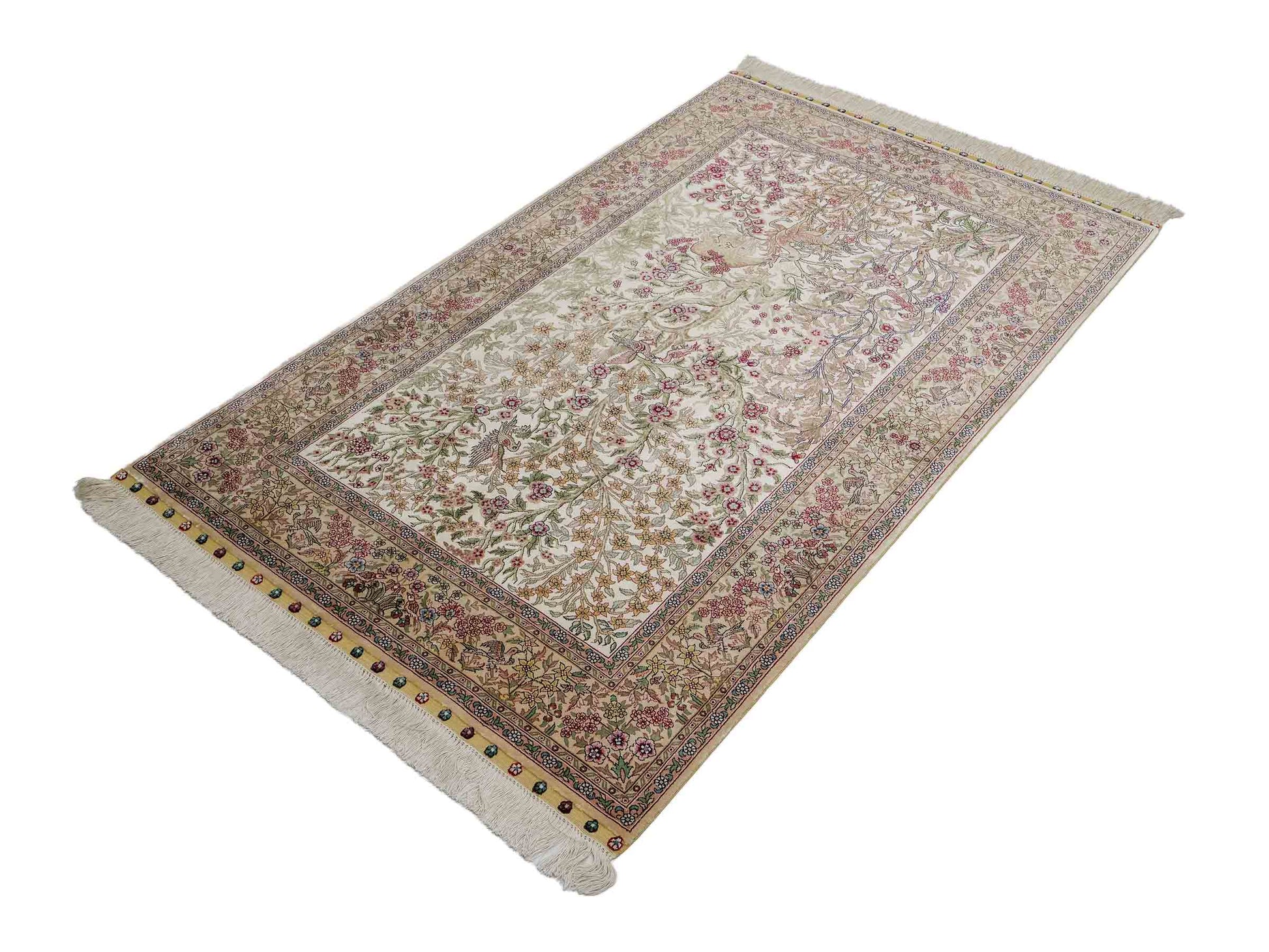 Sehr feiner, handgeknüpfter Khademi Ghom Orientteppich aus Seide, creme. 154x94 cm. Vertrieb durch Jupiter Intl.