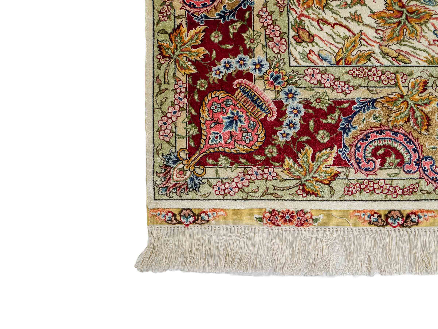 Sehr feiner, handgeknüpfter Khademi Orientteppich mit Ghom Design aus reiner Seide, gold, creme, rot, weiß. 155x94 cm. Vertrieb durch Jupiter Intl.