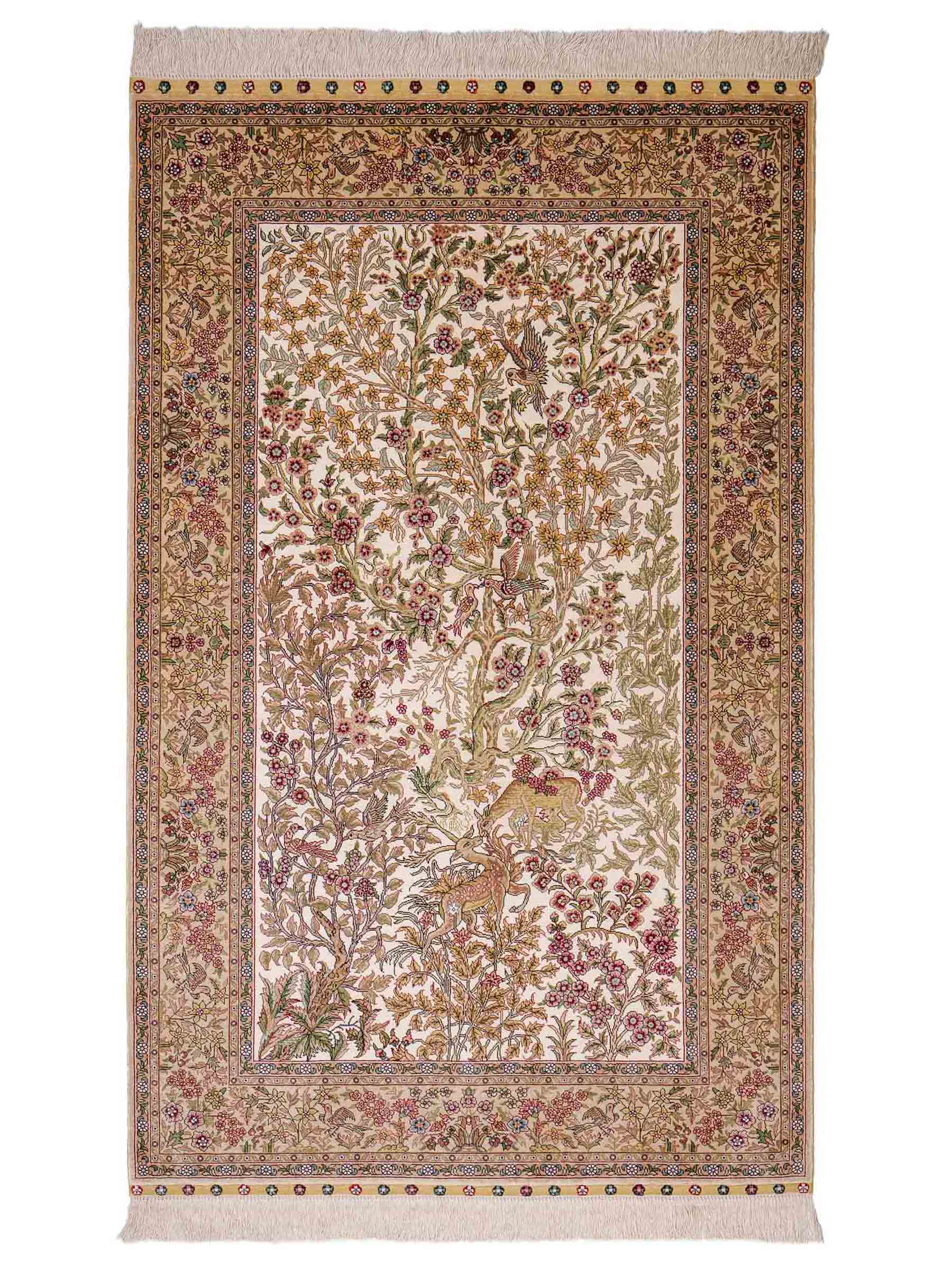 Sehr feiner, handgeknüpfter Khademi Orientteppich mit Ghom Design aus reiner Seide, creme, weiß, beige. 156x94 cm. Vertrieb durch Jupiter Intl.