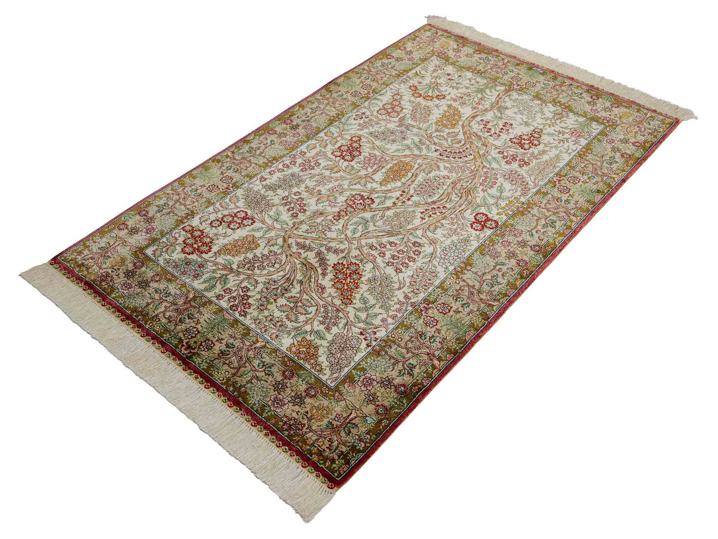 Sehr feiner, handgeknüpfter Khademi Orientteppich mit Ghom Design aus Seide, creme, beige, braun. 156x95 cm. Vertrieb durch Jupiter Intl.