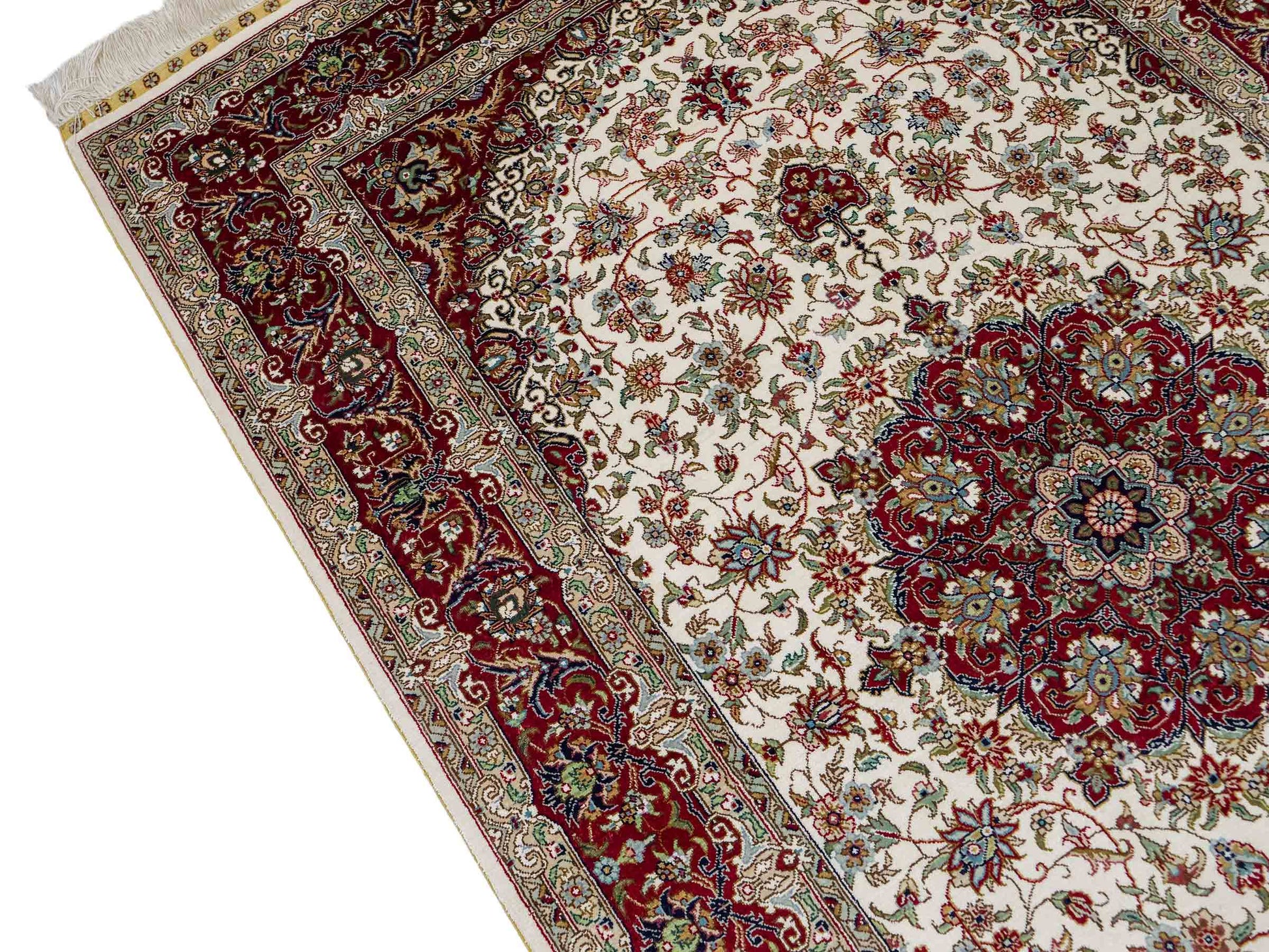 Sehr feiner, handgeknüpfter Khademi Orientteppich mit Ghom Design aus reiner Seide, creme, weiß, rot. 157x94 cm. Vertrieb durch Jupiter Intl.