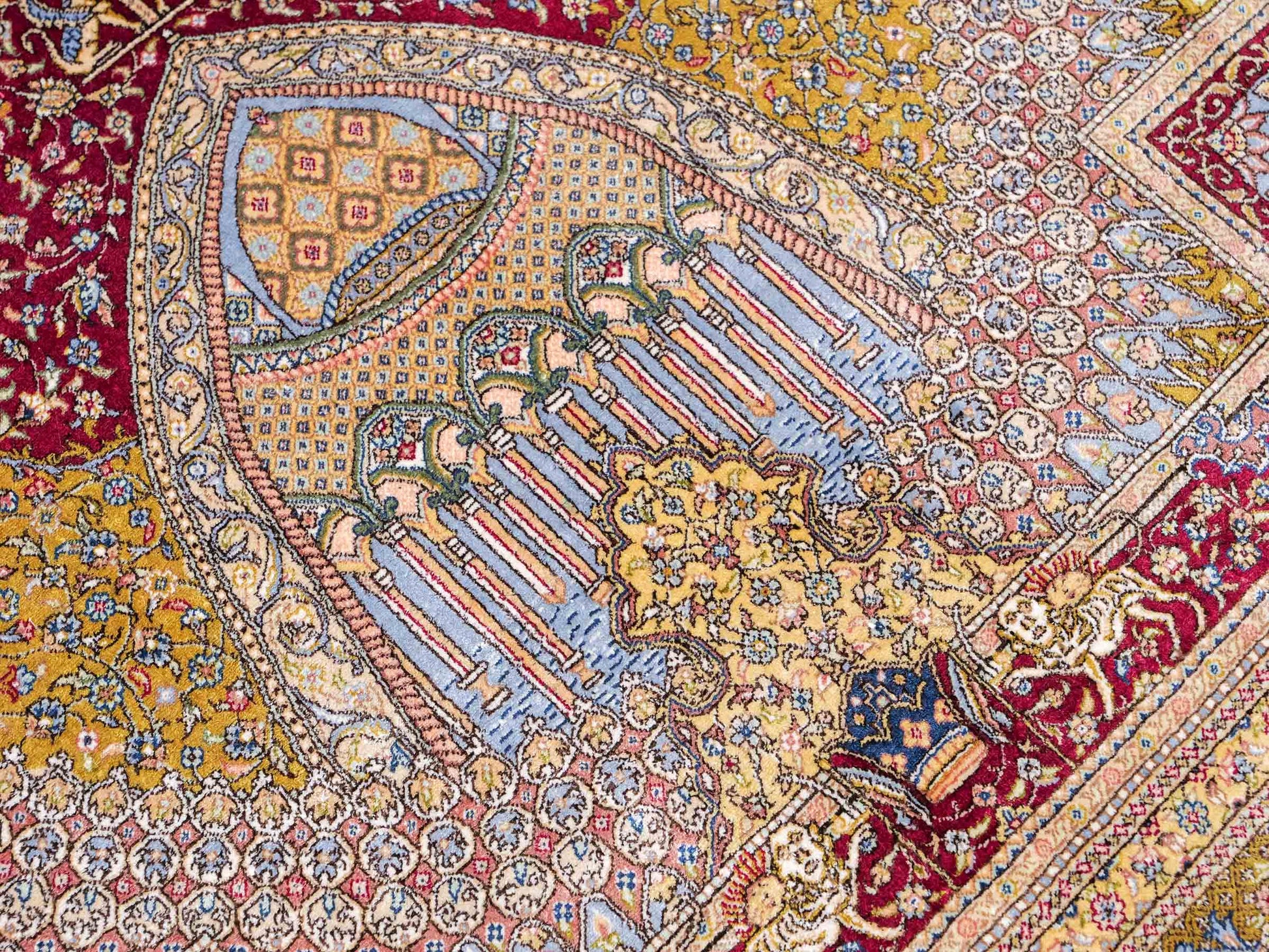 Extrem feiner, handgeknüpfter Khademi Ghom Orientteppich aus Seide, rot, gold. 159x93 cm. Vertrieb durch Jupiter Intl.