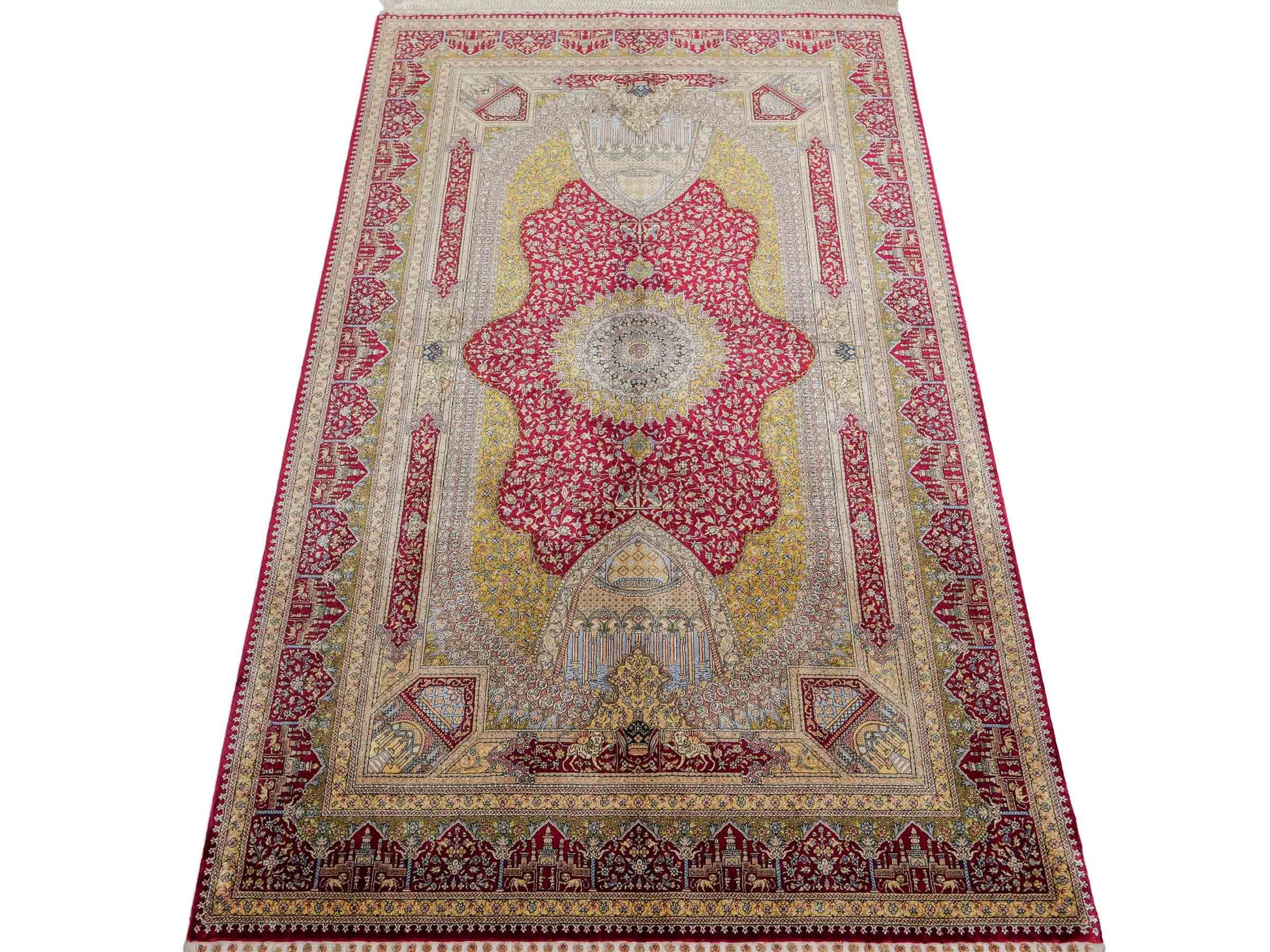 Extrem feiner, handgeknüpfter Khademi Ghom Orientteppich aus Seide, rot, gold. 159x93 cm. Vertrieb durch Jupiter Intl.