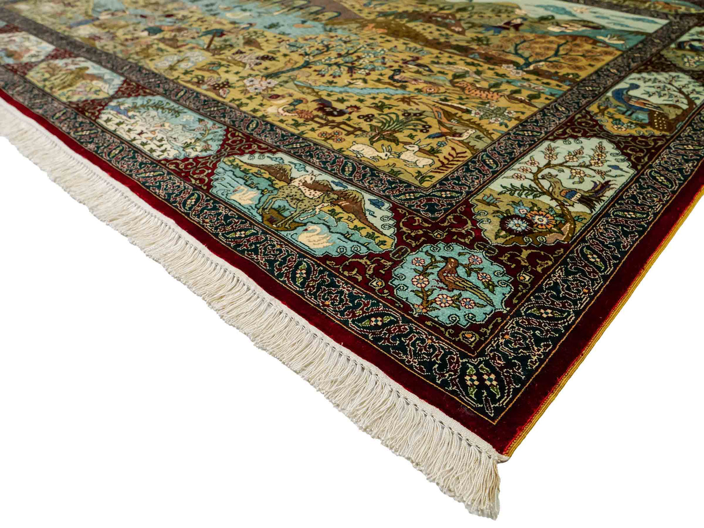 Sehr feiner, handgeknüpfter Khademi Orientteppich mit Ghom Design aus reiner Seide, rot, multicolor. 189x123 cm. Vertrieb durch Jupiter Intl.