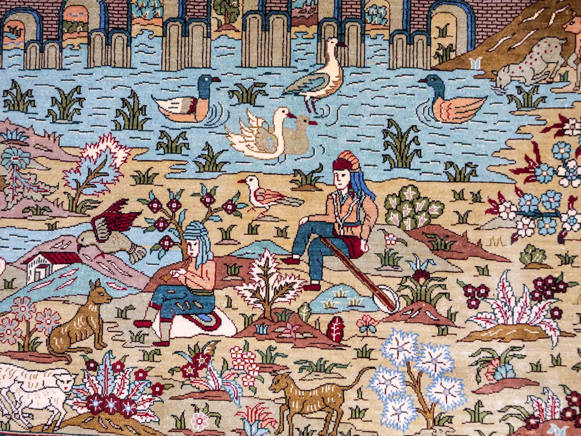 Sehr feiner, handgeknüpfter Khademi Orientteppich mit Ghom Design aus reiner Seide, rot, multicolor. 189x124 cm. Vertrieb durch Jupiter Intl.