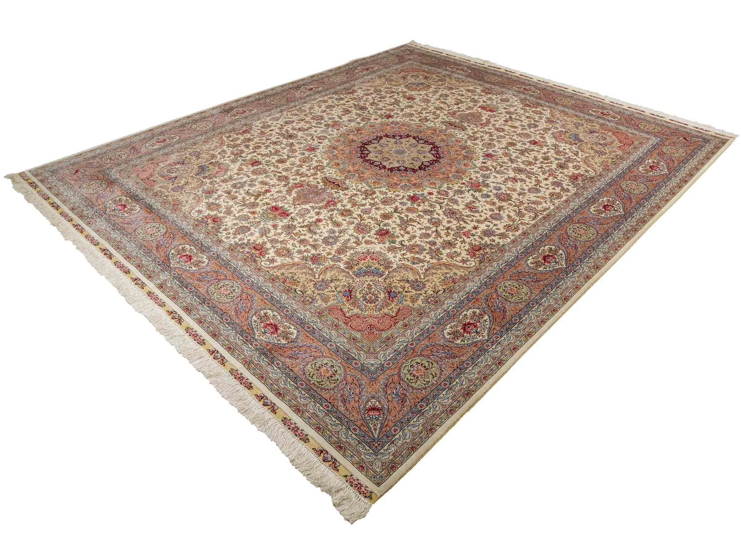Sehr feiner, handgeknüpfter Khademi Orientteppich mit Ghom Design aus reiner Seide, creme, weiß, rosa. 305x252 cm. Vertrieb durch Jupiter Intl.