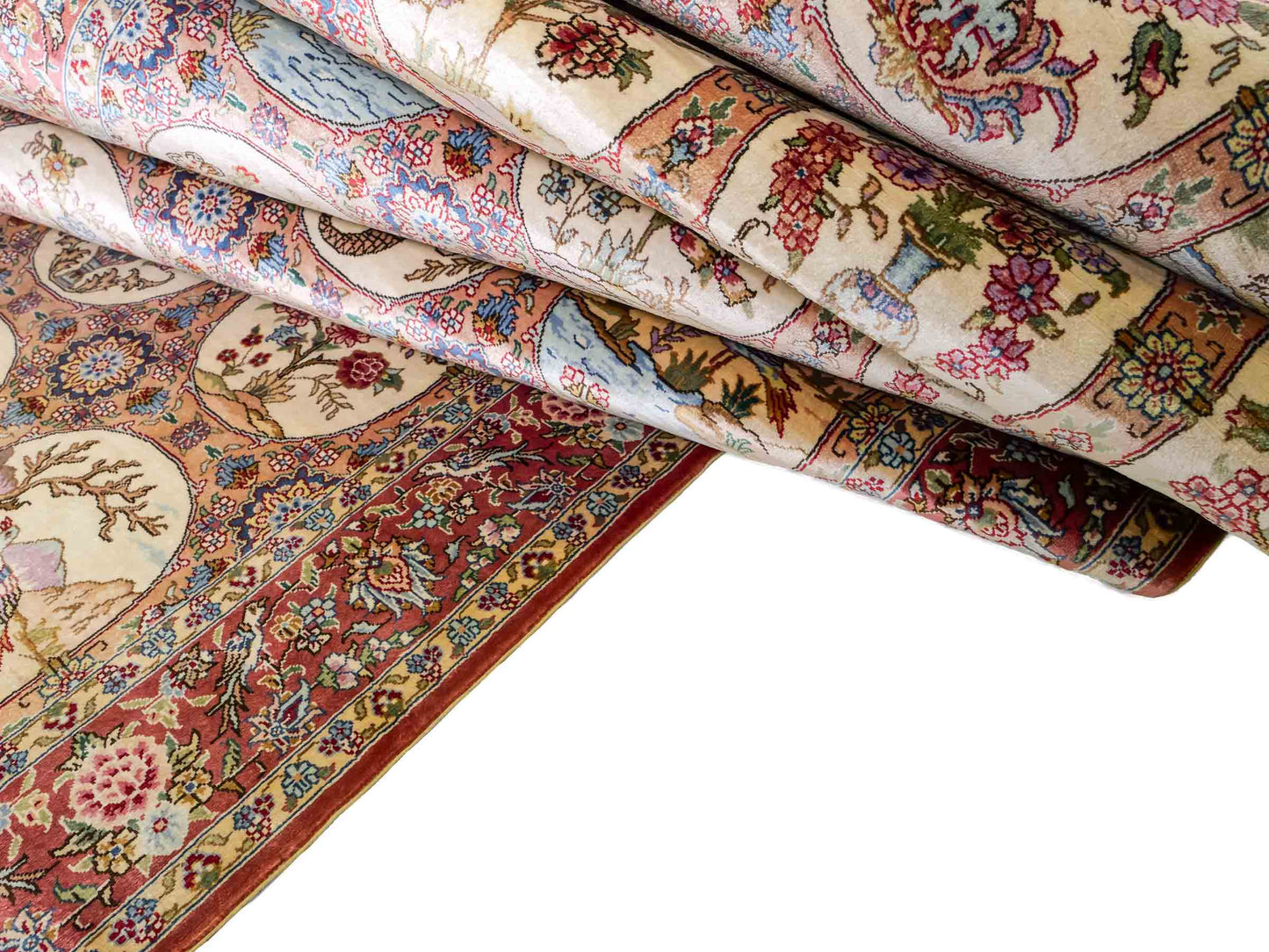 Sehr feiner, handgeknüpfter Khademi Läufer Orientteppich mit Ghom Design aus reiner Seide, multicolor. 363x78 cm. Vertrieb durch Jupiter Intl.