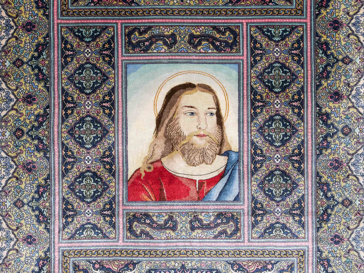 Extrem feiner, handgeknüpfter Khademi Ghom Orientteppich aus purer Seide, multicolor. 63x48 cm. Vertrieb durch Jupiter Intl.