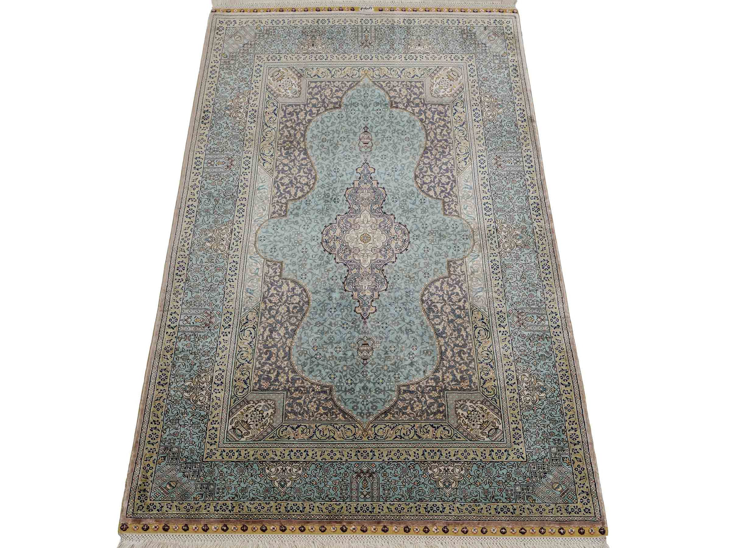 Extrem feiner, handgeknüpfter Khademi Orientteppich mit Ghom Design aus purer Seide, blau, multicolor. 92x63 cm. Vertrieb durch Jupiter Intl.