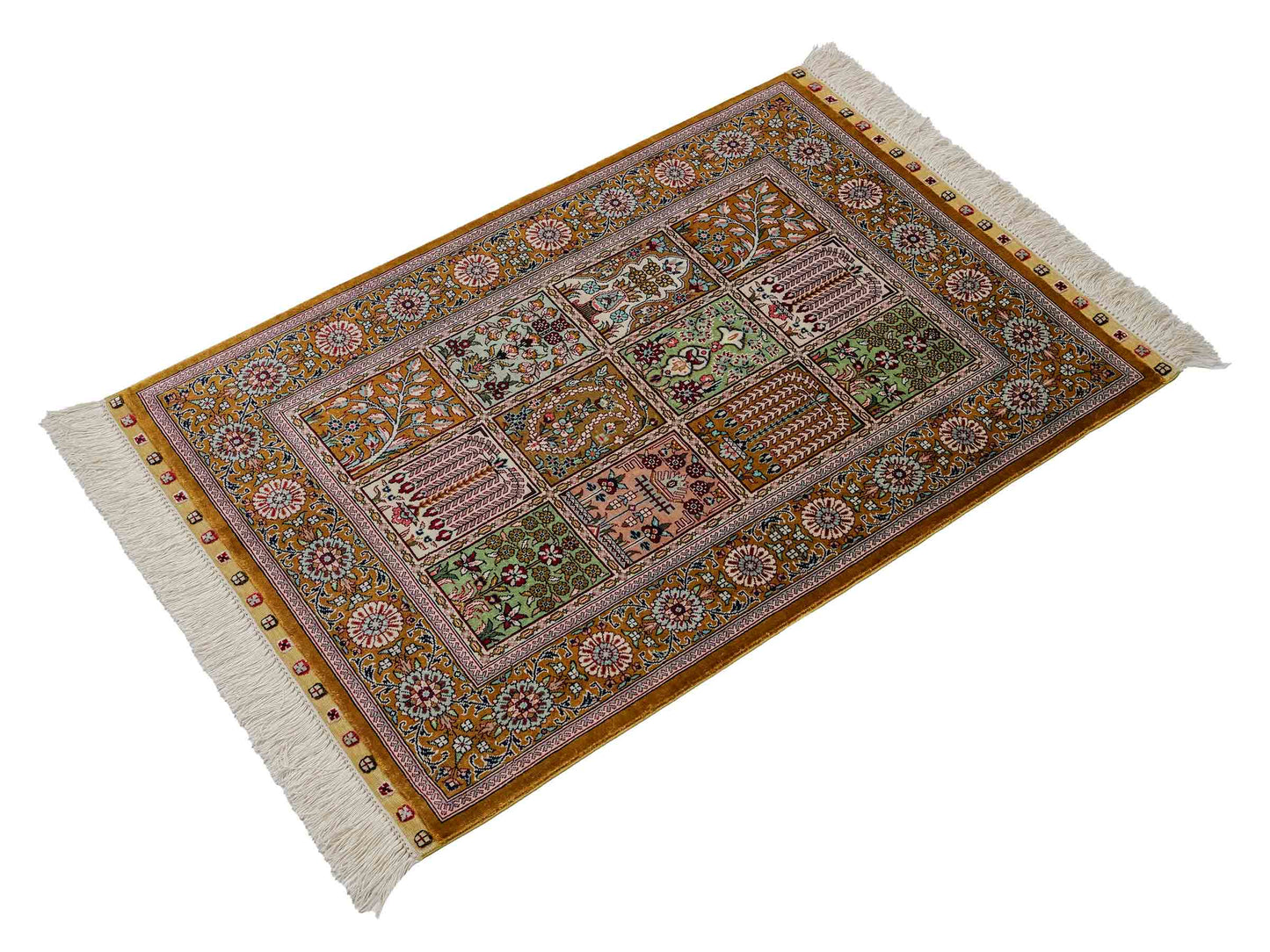 Sehr feiner, handgeknüpfter Khademi Orientteppich mit Ghom Design aus reiner Seide, braun, oliv. 93x63 cm. Vertrieb durch Jupiter Intl.