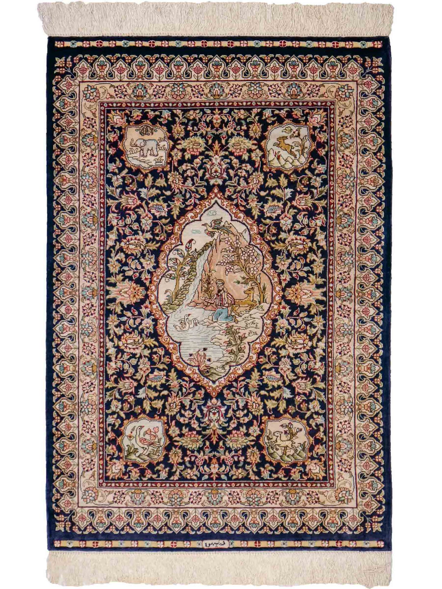 Sehr feiner, handgeknüpfter Khademi Orientteppich mit Ghom Design aus reiner Seide, blau. 93x63 cm. Vertrieb durch Jupiter Intl.