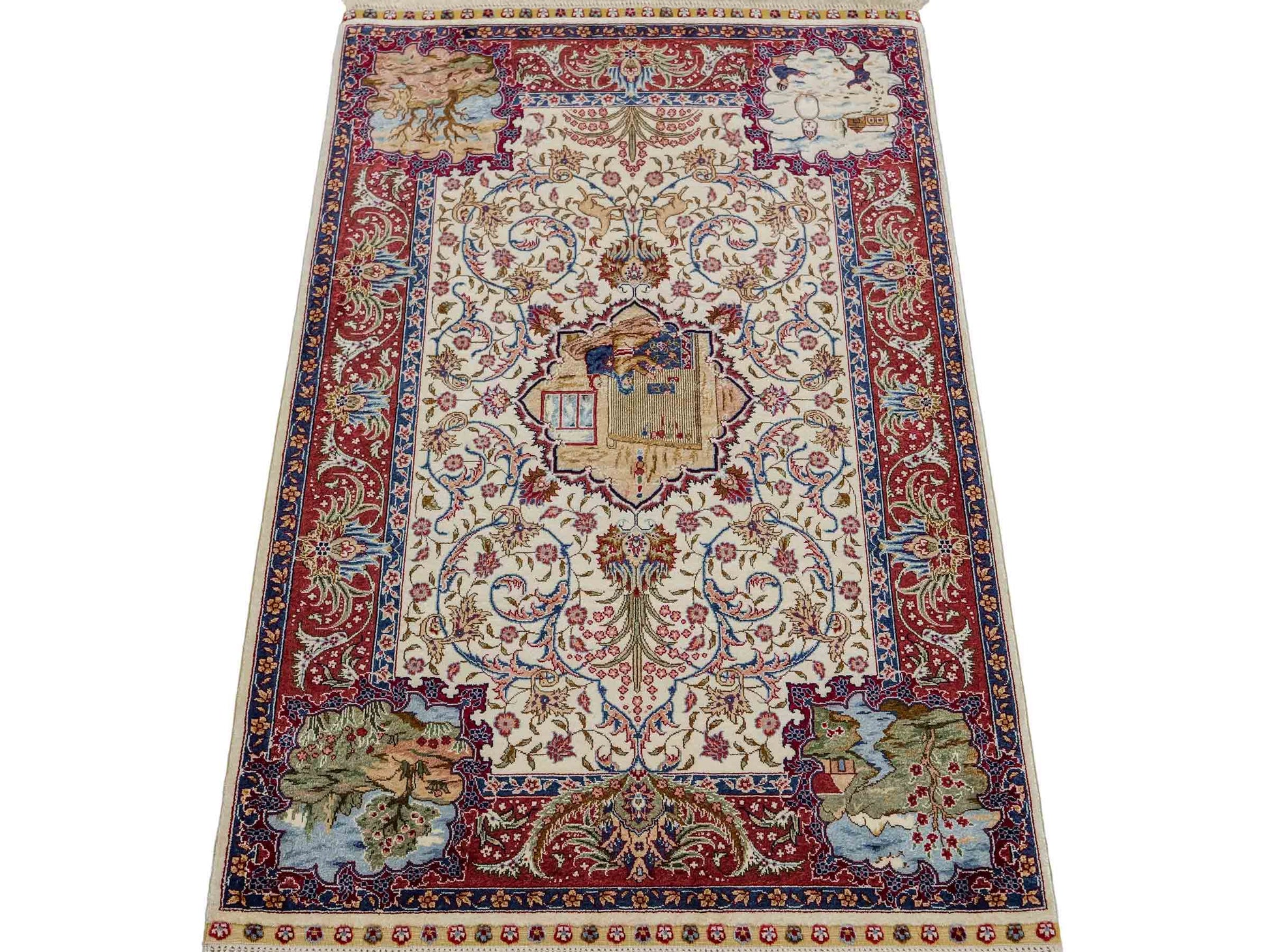 Sehr feiner, handgeknüpfter Khademi Orientteppich mit Ghom Design aus reiner Seide, creme, weiß, rot. 95x63 cm. Vertrieb durch Jupiter Intl.