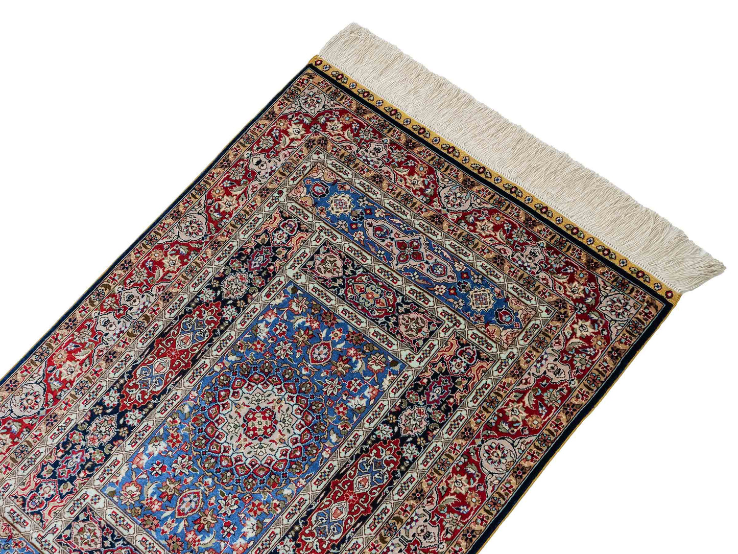 Sehr feiner, handgeknüpfter Khademi Orientteppich mit Ghom Design aus reiner Seide, blau, multicolor. 96x62 cm. Vertrieb durch Jupiter Intl.