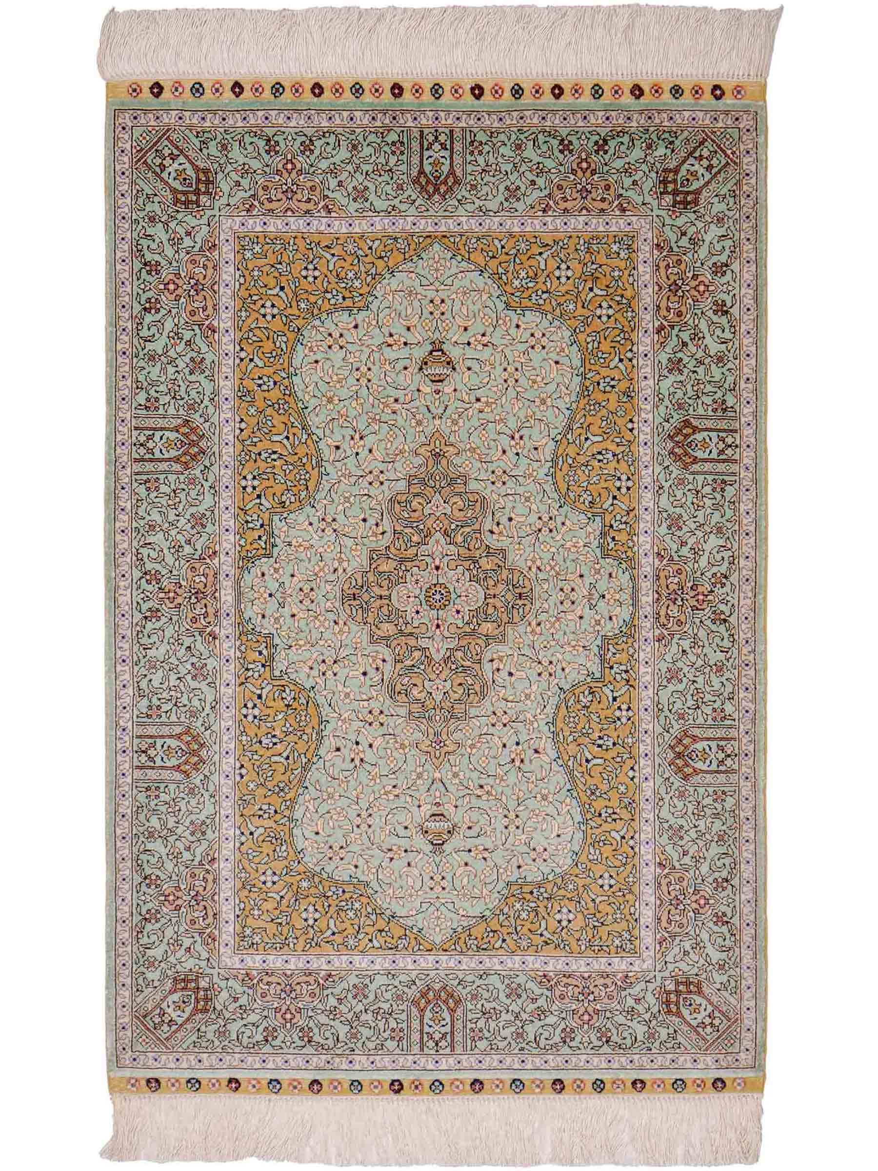 Sehr feiner, handgeknüpfter Khademi Orientteppich mit Ghom Design aus reiner Seide, blau, gelb. 97x63 cm. Vertrieb durch Jupiter Intl.