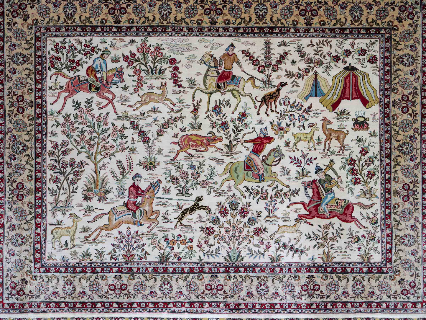 Extrem feiner, handgeknüpfter Khademi Ghom Orientteppich aus purer Seide, weiß, creme. 97x75 cm. Verkauf durch Jupiter Intl.
