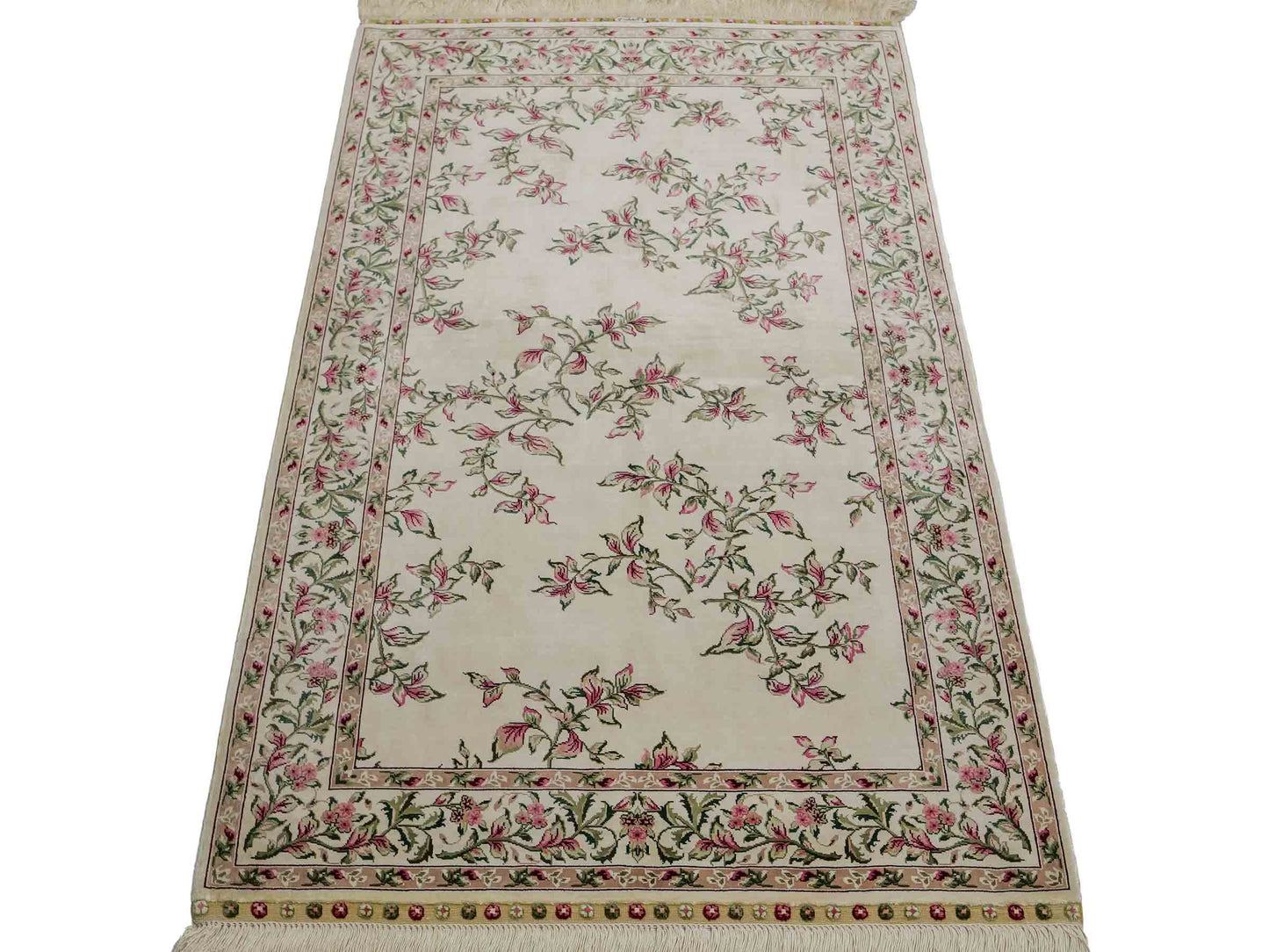 Sehr feiner, handgeknüpfter Khademi Orientteppich mit Hereke Design aus reiner Seide, weiß, creme. 122x79 cm. Vertrieb durch Jupiter Intl.