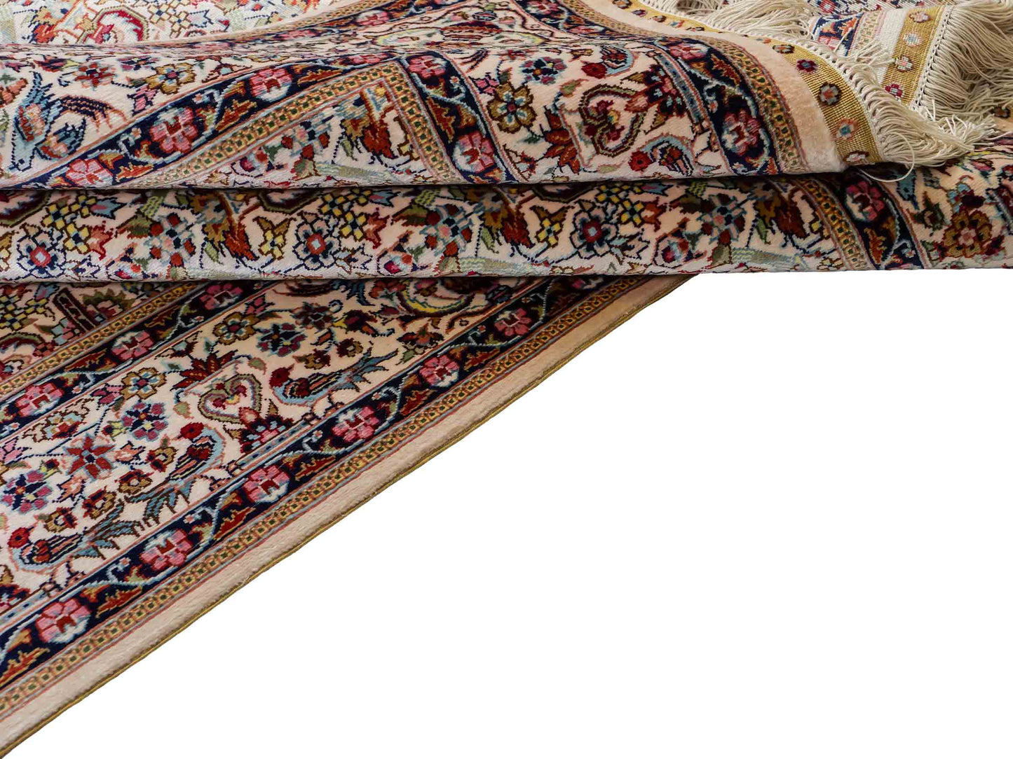 Sehr feiner, handgeknüpfter Khademi Hereke Orientteppich aus Seide, weiß. 155x92 cm. Vertrieb durch Jupiter Intl.