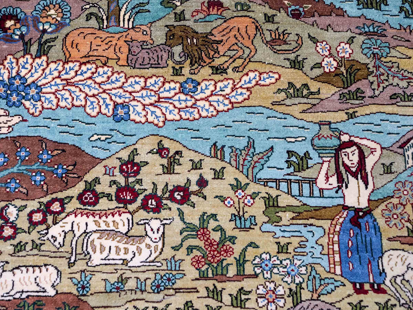 Sehr feiner, handgeknüpfter Khademi Orientteppich mit Hereke Design aus reiner Seide, rot, multicolor. 189x124 cm. Vertrieb durch Jupiter Intl.