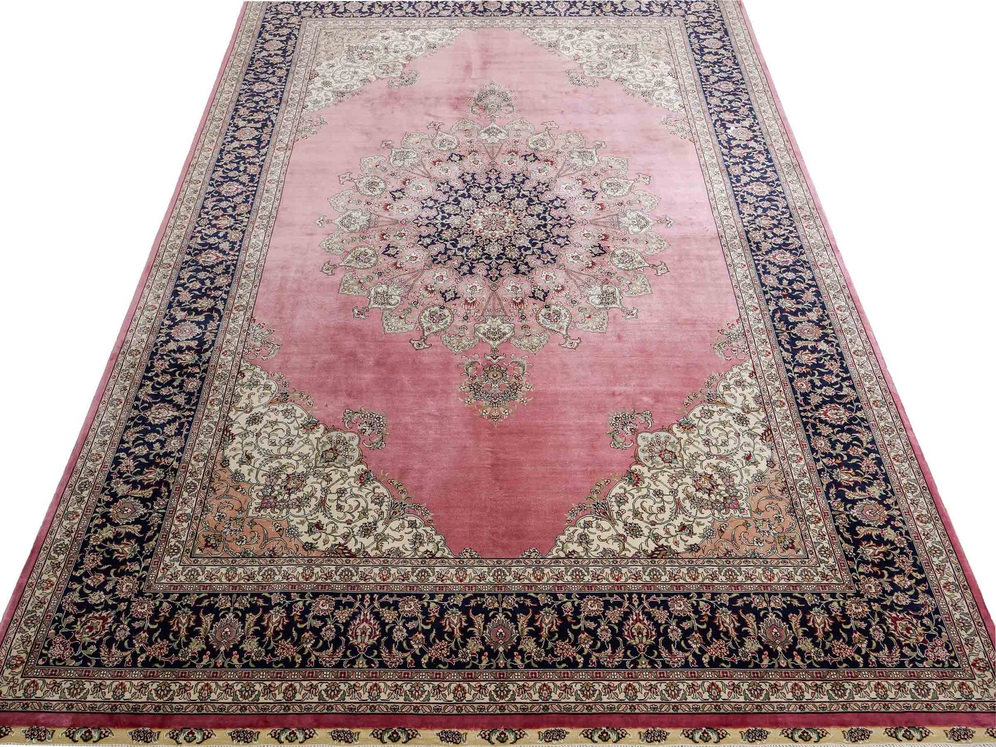 Sehr feiner, handgeknüpfter Khademi Orientteppich mit Hereke Design aus reiner Seide, rosa, blau. 249x171 cm. Vertrieb durch Jupiter Intl.