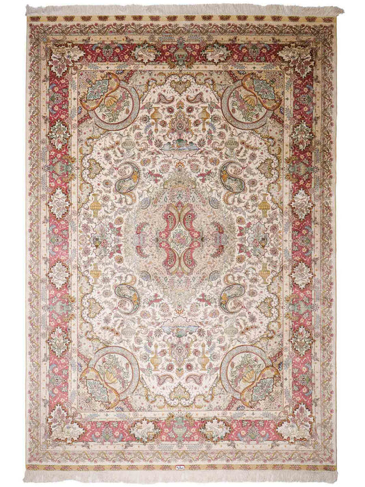 Sehr feiner, handgeknüpfter Khademi Orientteppich mit Hereke Design aus reiner Seide, creme, rosa, weiß. 276x189 cm. Vertrieb durch Jupiter Intl.