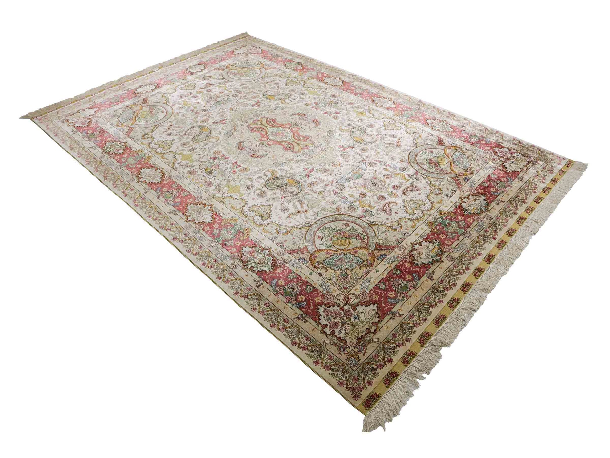 Sehr feiner, handgeknüpfter Khademi Orientteppich mit Hereke Design aus reiner Seide, creme, rosa, weiß. 278x189 cm. Vertrieb durch Jupiter Intl.
