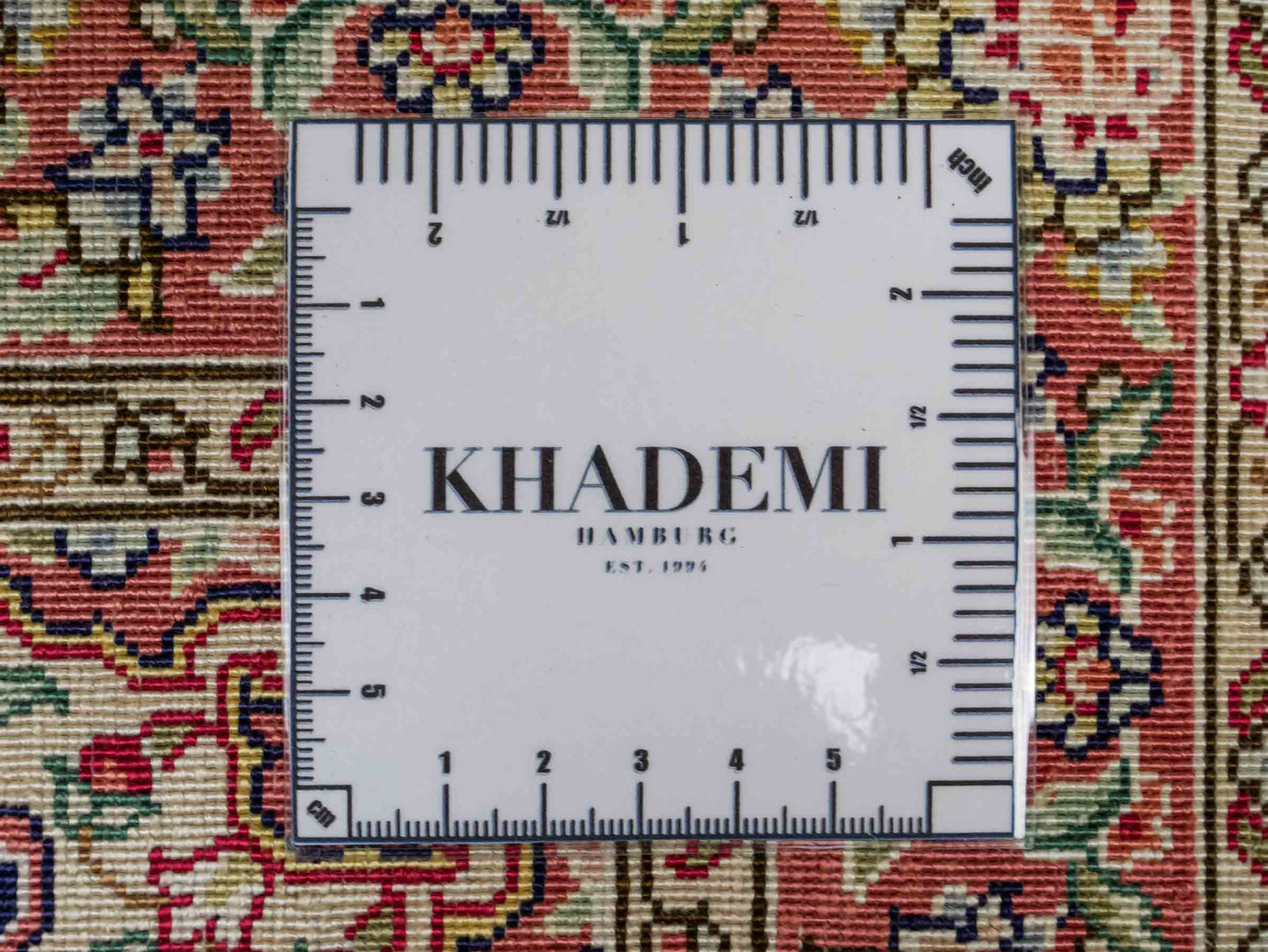 Sehr feiner, handgeknüpfter Khademi Orientteppich mit Hereke Design aus reiner Seide, blau, beige. 61x47 cm. Vertrieb durch Jupiter Intl.