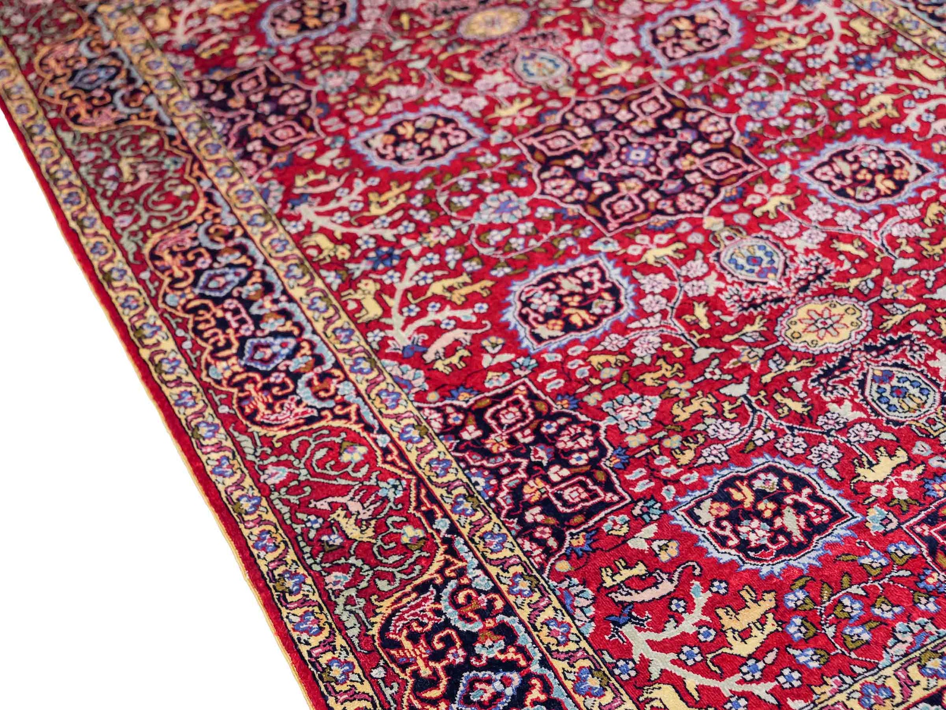Sehr feiner, handgeknüpfter Khademi Orientteppich mit Hereke Design aus reiner Seide, rot. 92x62 cm. Vertrieb durch Jupiter Intl.