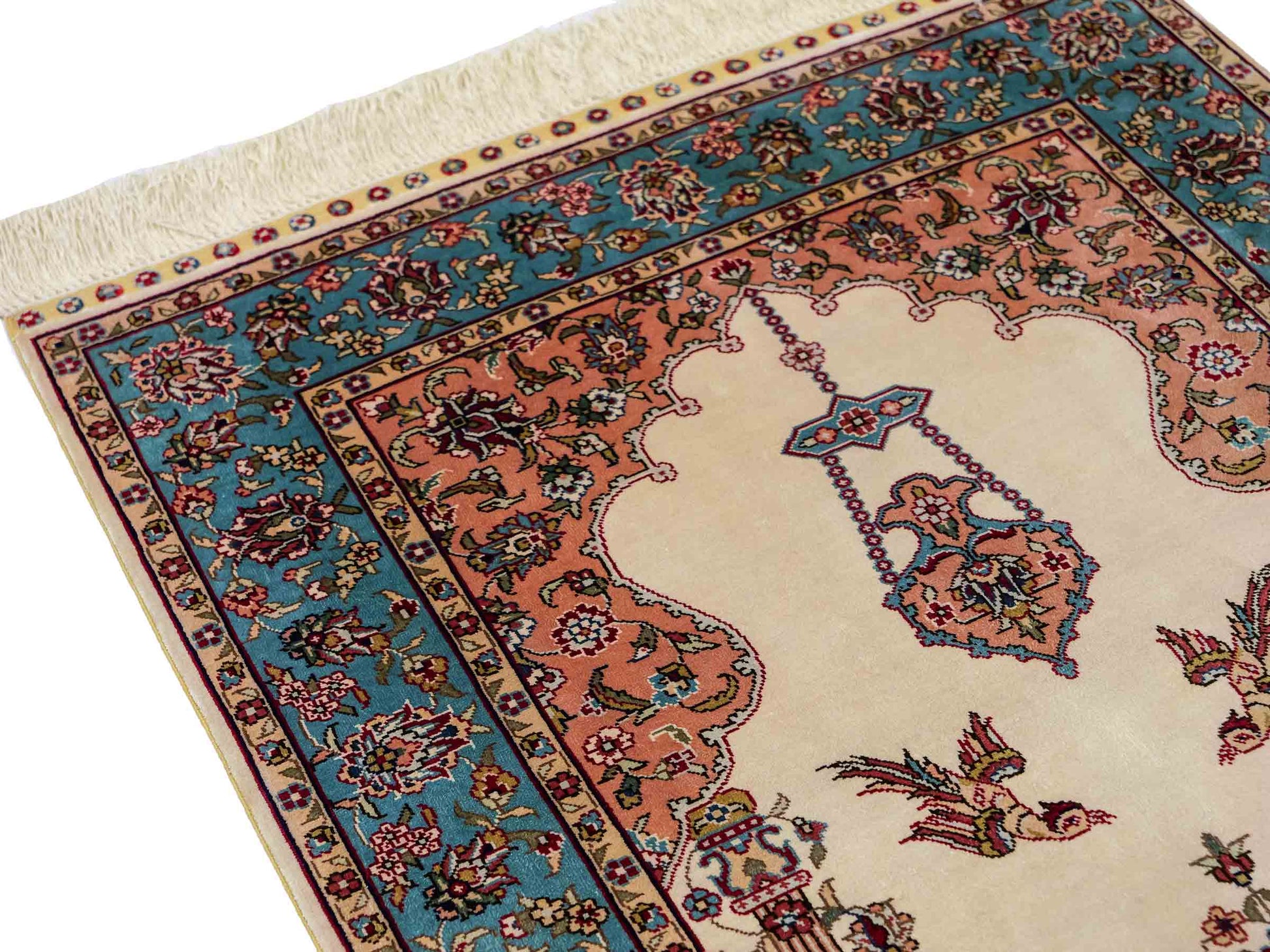Sehr feiner, handgeknüpfter Khademi Orientteppich mit Hereke Design aus reiner Seide, creme, weiß, blau. 92x63 cm. Vertrieb durch Jupiter Intl.