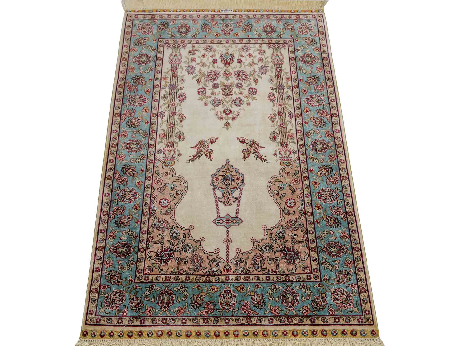 Sehr feiner, handgeknüpfter Khademi Orientteppich mit Hereke Design aus reiner Seide, creme, weiß, blau. 92x63 cm. Vertrieb durch Jupiter Intl.