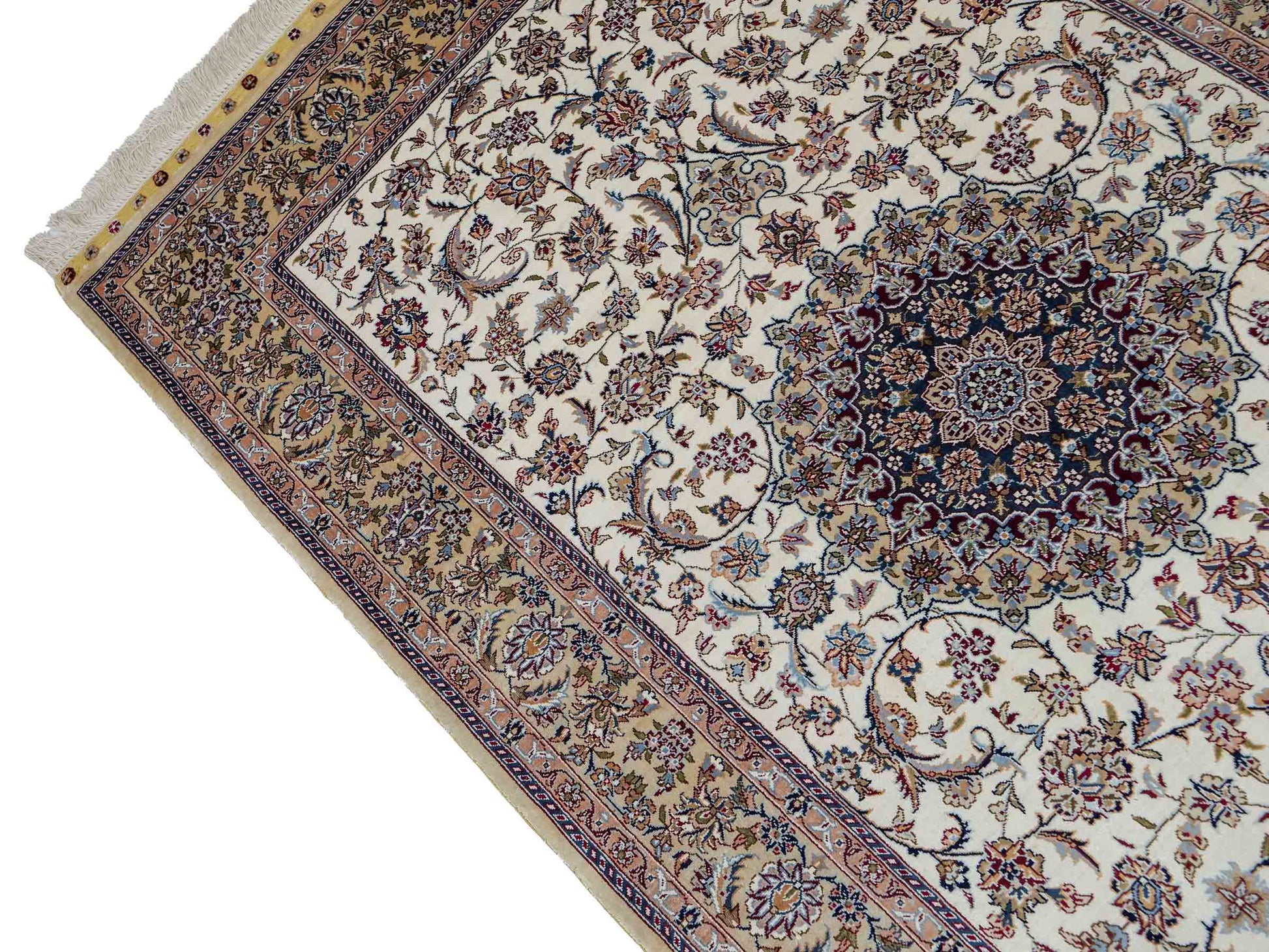 Sehr feiner, handgeknüpfter Khademi Nain Orientteppich aus Seide, weiß, creme. 154x95 cm. Vertrieb durch Jupiter Inl.