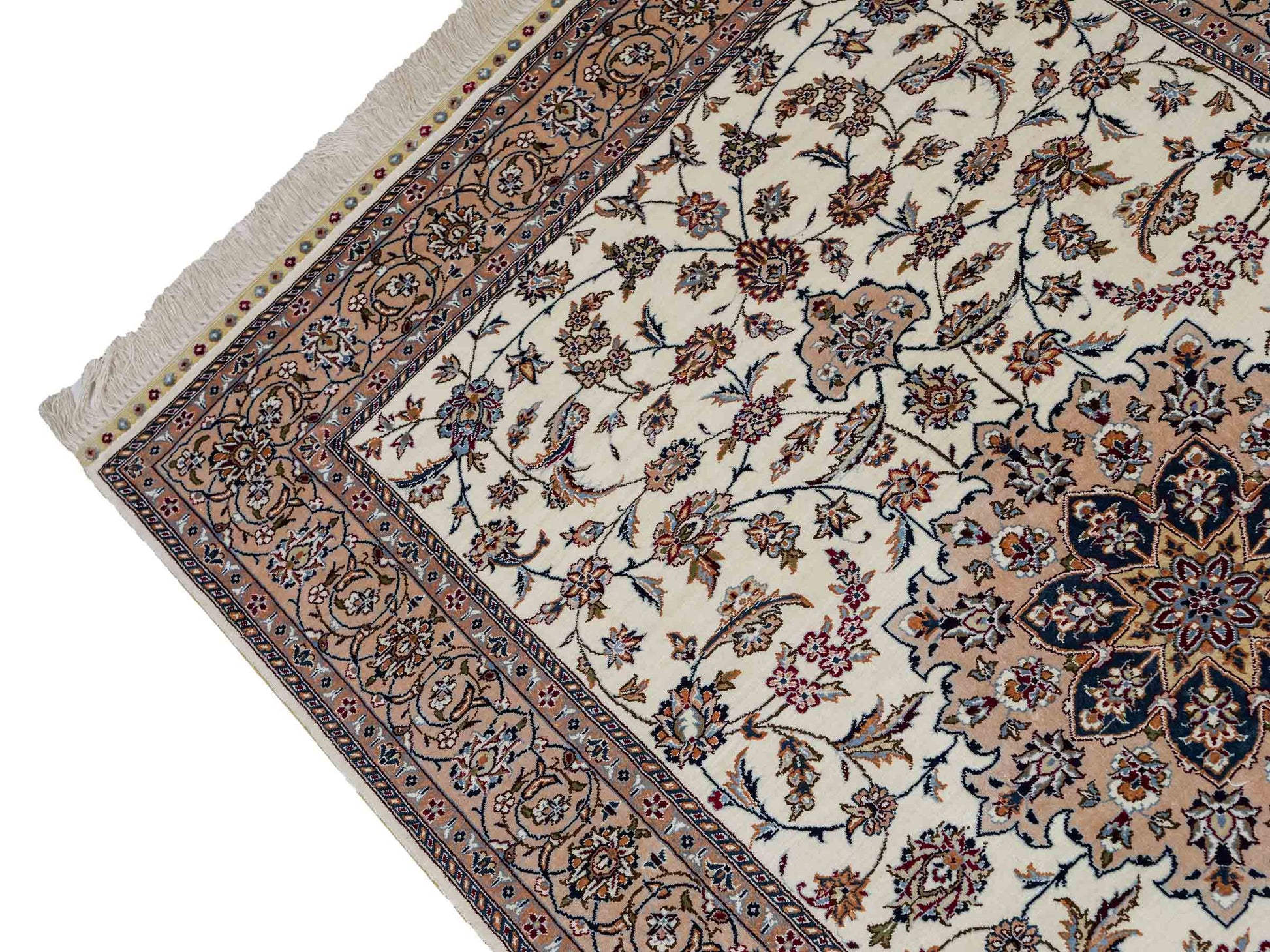 Sehr feiner, handgeknüpfter Khademi Nain Orientteppich aus Seide, creme, weiß. 156x95 cm. Vertrieb durch Jupiter Intl.