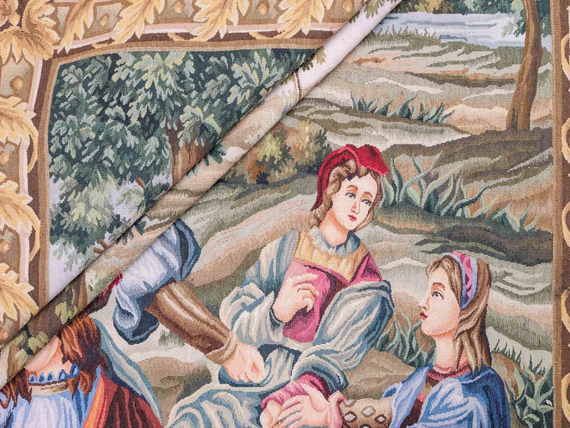 Handgefertigter, chinesischer Gobelin Wandteppich von Khademi aus Wolle, multicolor. 177x129 cm. Verkauf durch Jupiter Intl.