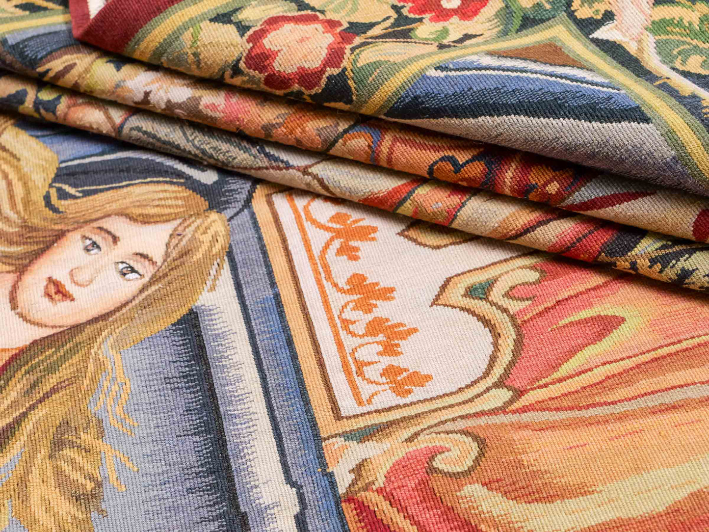 Handgefertigter, chinesischer Gobelin Wandteppich von Khademi aus Wolle, multicolor. 188x153 cm. Verkauf durch Jupiter Intl.