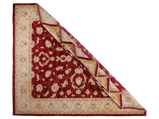 Handgeknüpfter Ziegler Farahan Orientteppich von Khademi aus Wolle, rot, weinrot, gold, beige. Klassisches Allover-Design. Traditionell von Hand geknüpft in Afghanistan. Größe: 309 cm x 248 cm. Teppichnummer: RB3-1022. Verkauf durch Jupiter Intl.