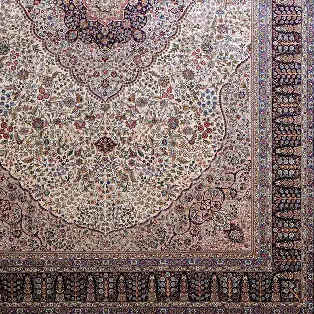 Kategoriebild: Klassische Designs - Hereke Seide / Seidenteppiche © Daniel Khademi, Jupiter Intl.