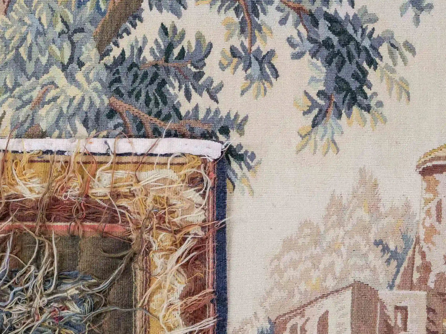 Kollektionsbanner: Teppichverarbeitung - Handgetuftete Teppiche © Daniel Khademi, JUPITER Intl.