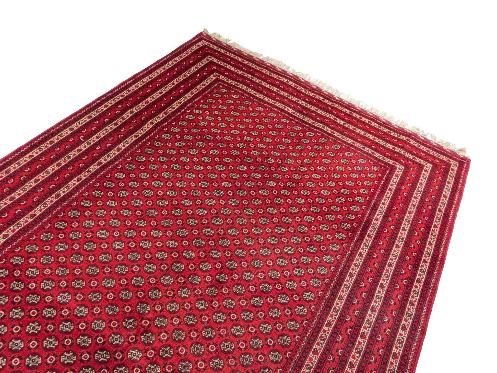 Handgeknüpfter Afghan Dolatabad Orientteppich von Khademi aus Wolle, rot. Klassisches Allover-Design. Traditionell von Hand geknüpft in Afghanistan. Größe: 290 cm x 206 cm. Teppichnummer: RB3-1060. Verkauf durch Jupiter Intl.
