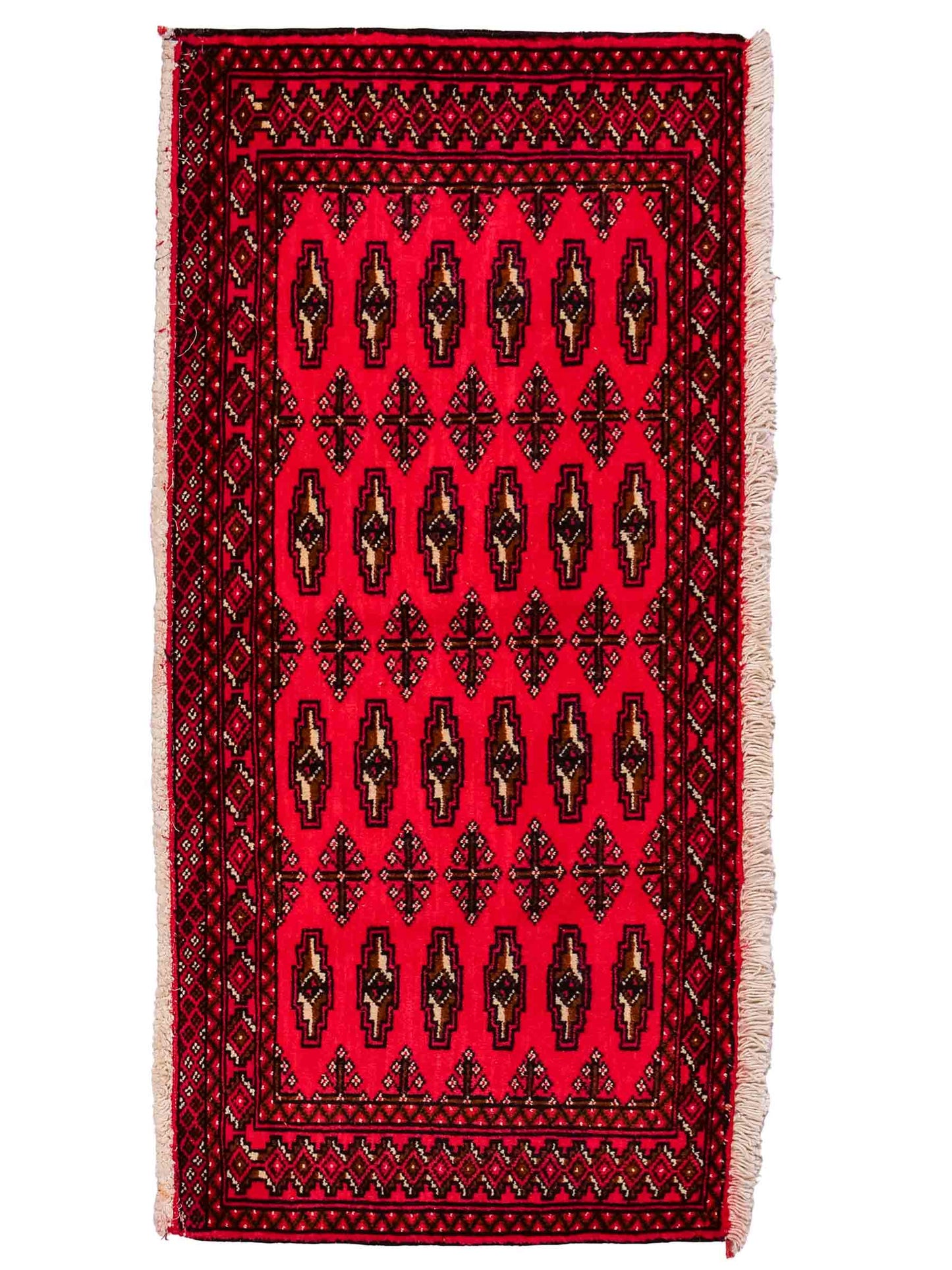 Handgeknüpfter Vintage Turkaman Nomadenteppich von Khademi aus Wolle, rot. Bukhara Allover-Design. Von Hand geknüpft in Iran. Größe: 107 cm x 51 cm. Teppichnummer: DB3-1027. Verkauf durch Jupiter Intl.